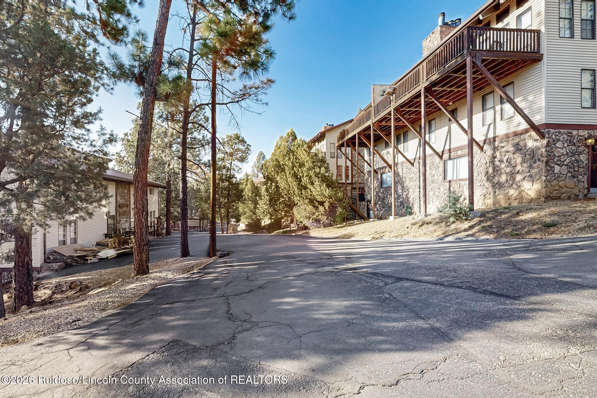 220 Lookout Drive P1