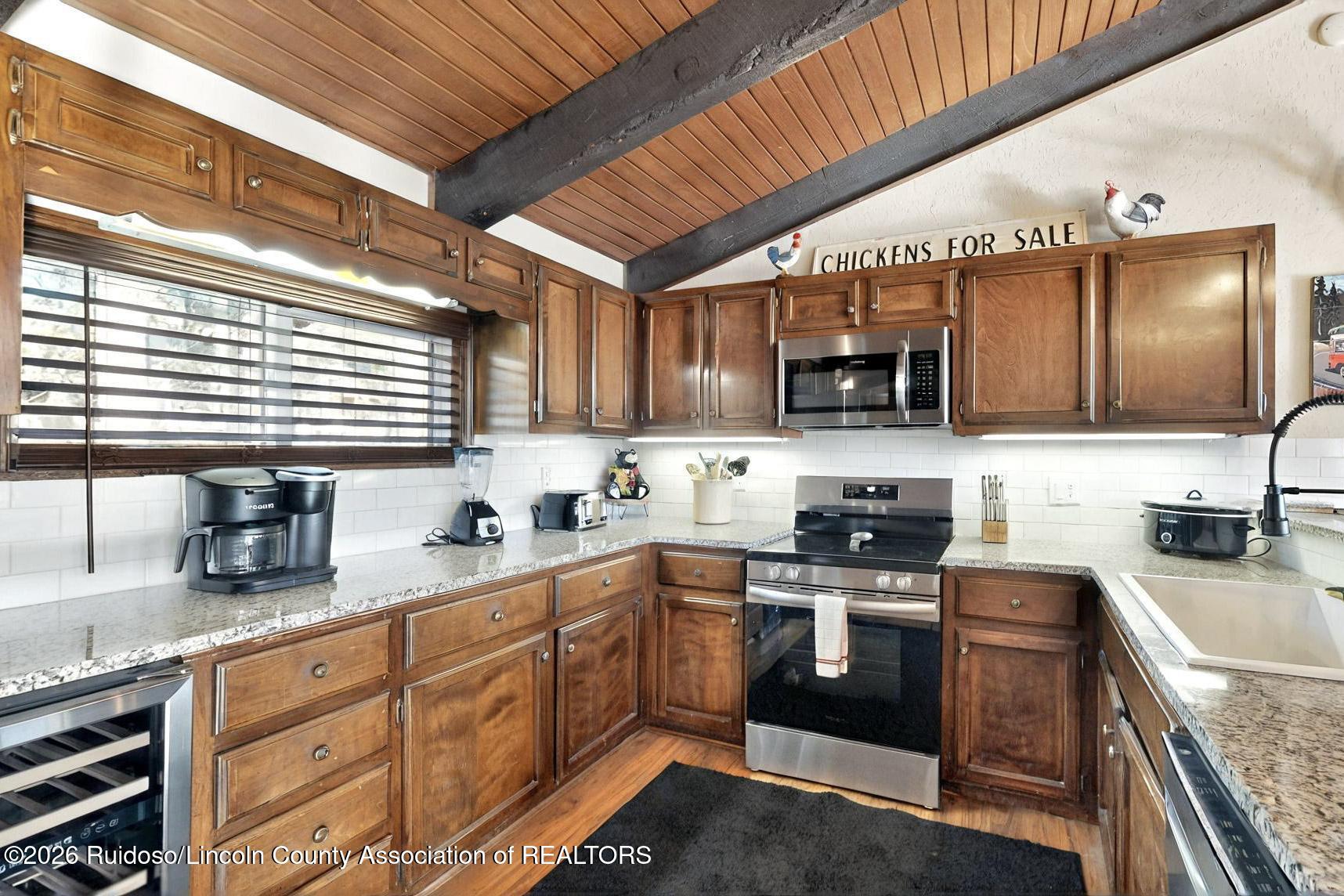 220 Lookout Drive P1