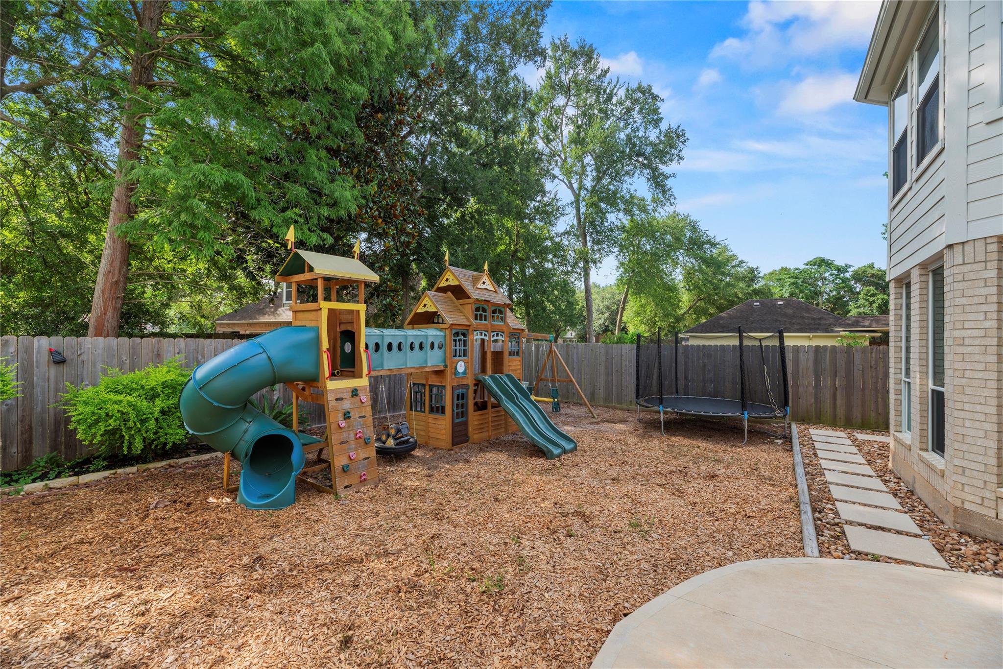 3806 Westall Lane