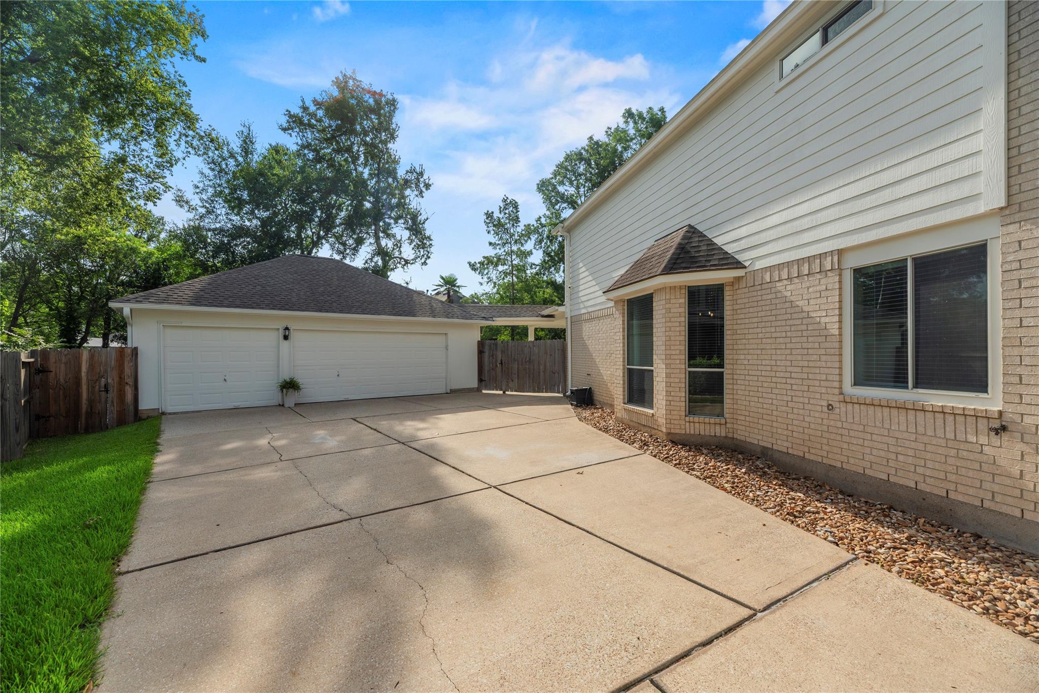 3806 Westall Lane