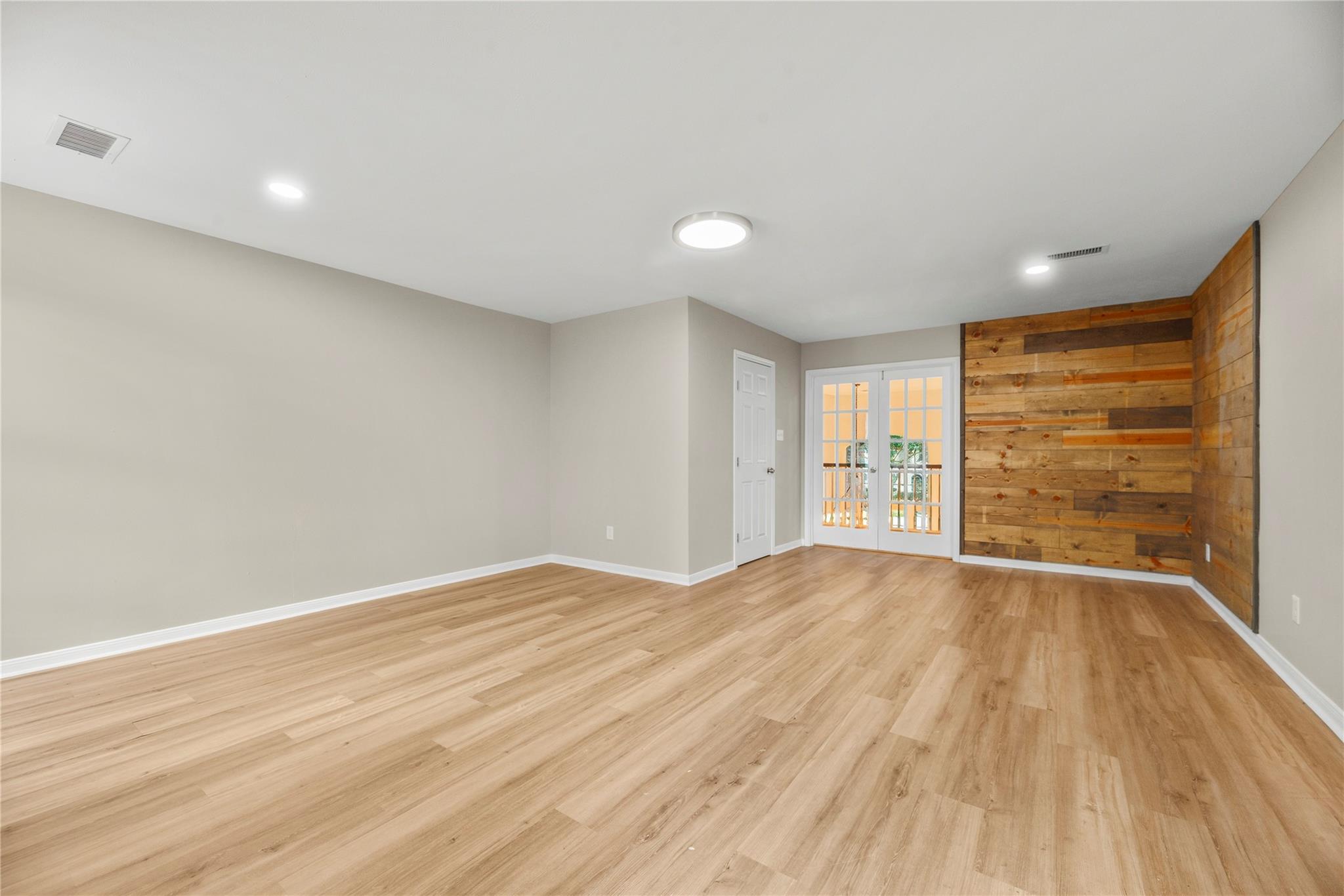 3806 Westall Lane