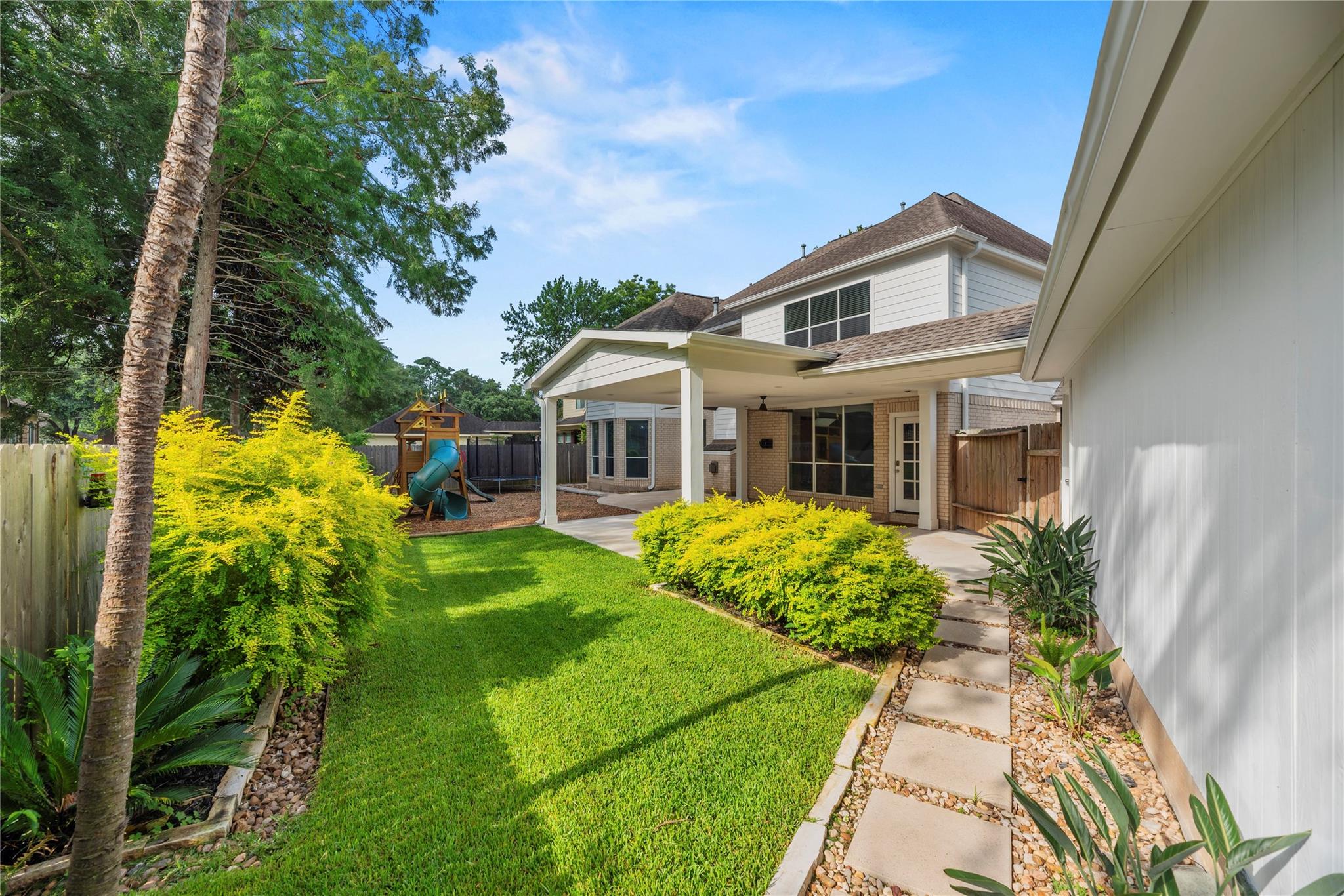 3806 Westall Lane