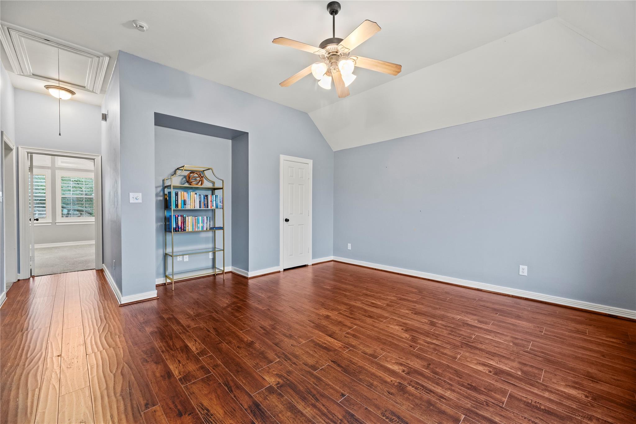 9618 Silver Birch Court