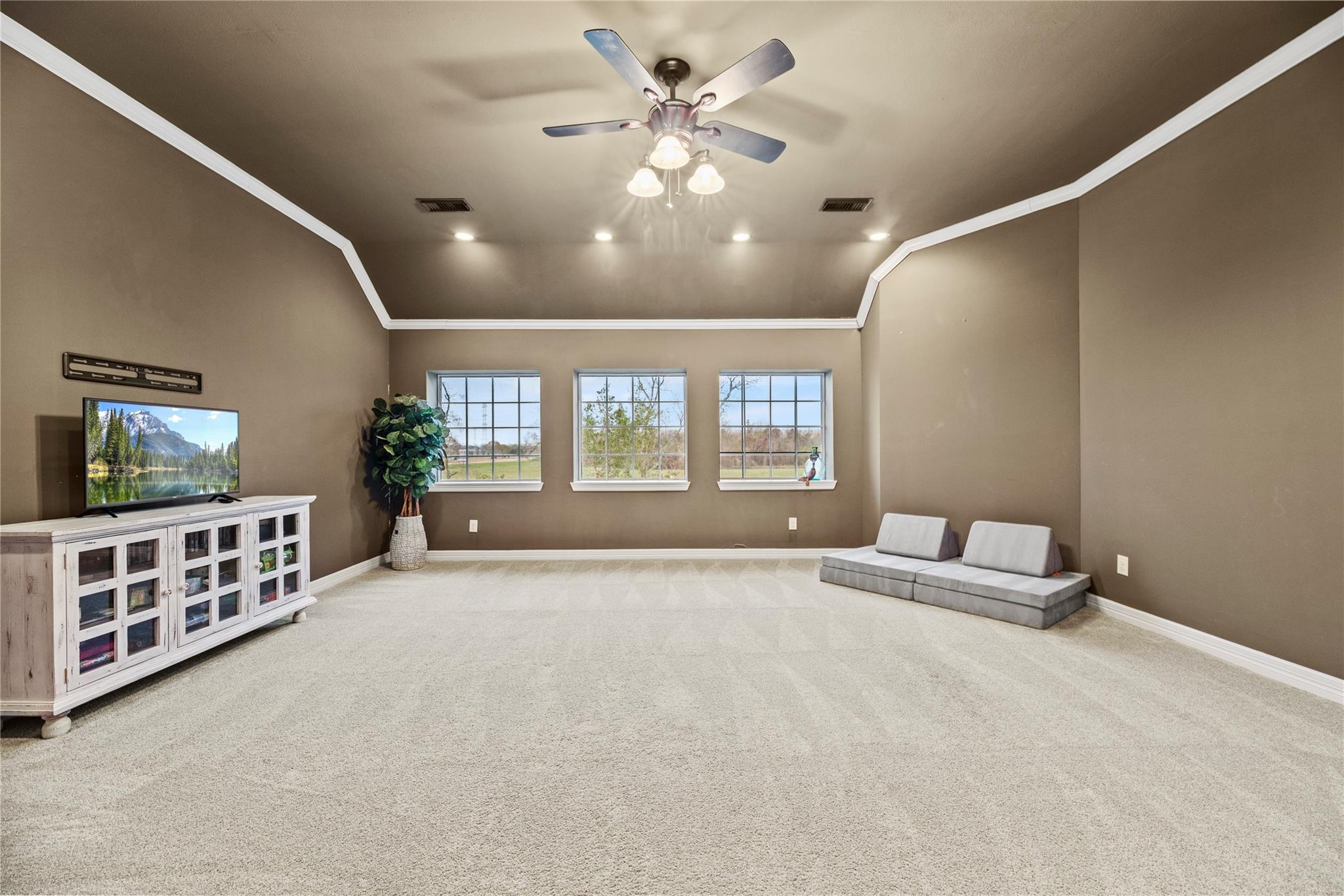 9618 Silver Birch Court