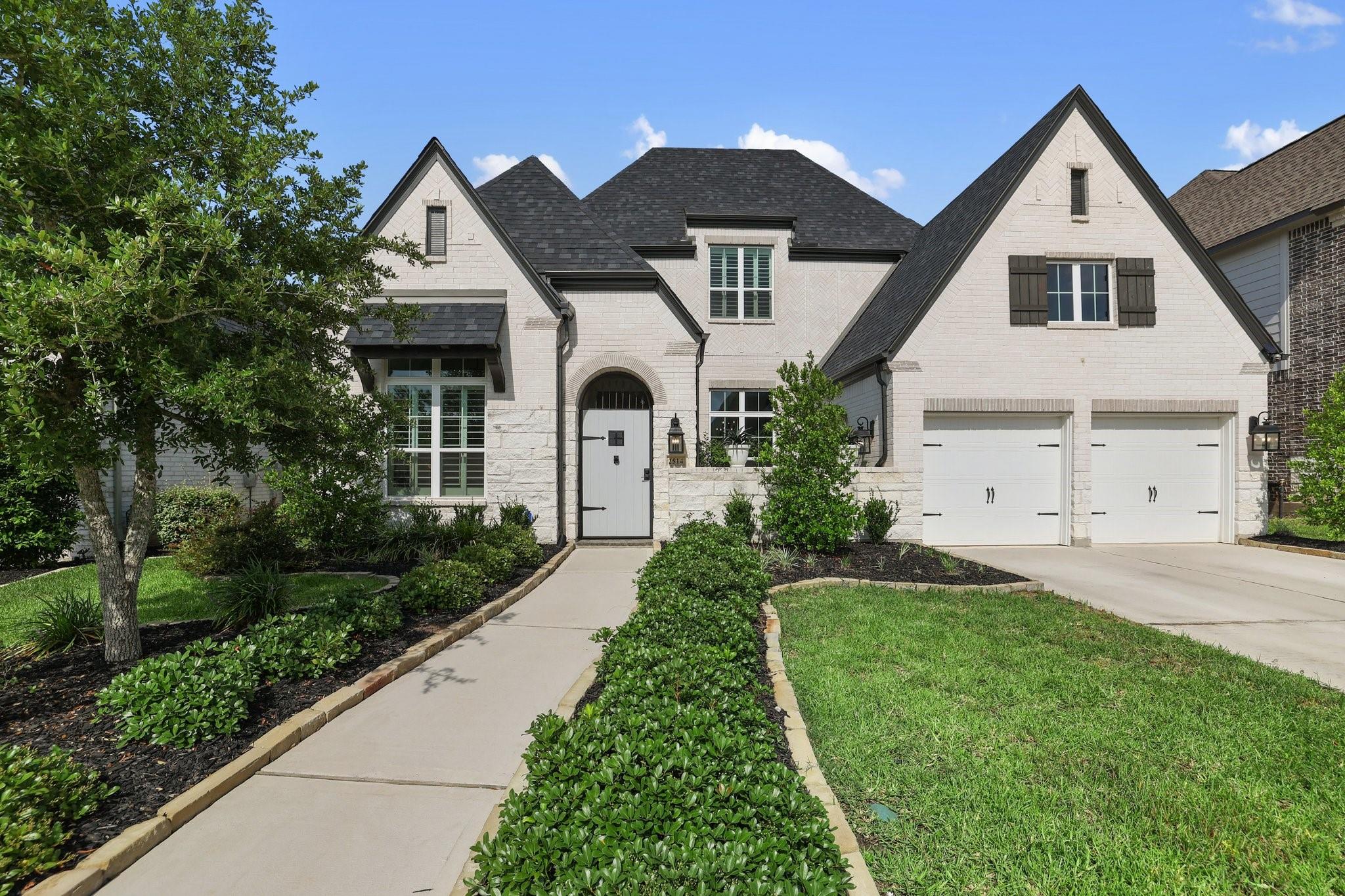 2514 Heritage Park Drive