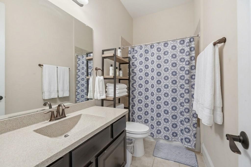 5414 Lake Hill Farm Way