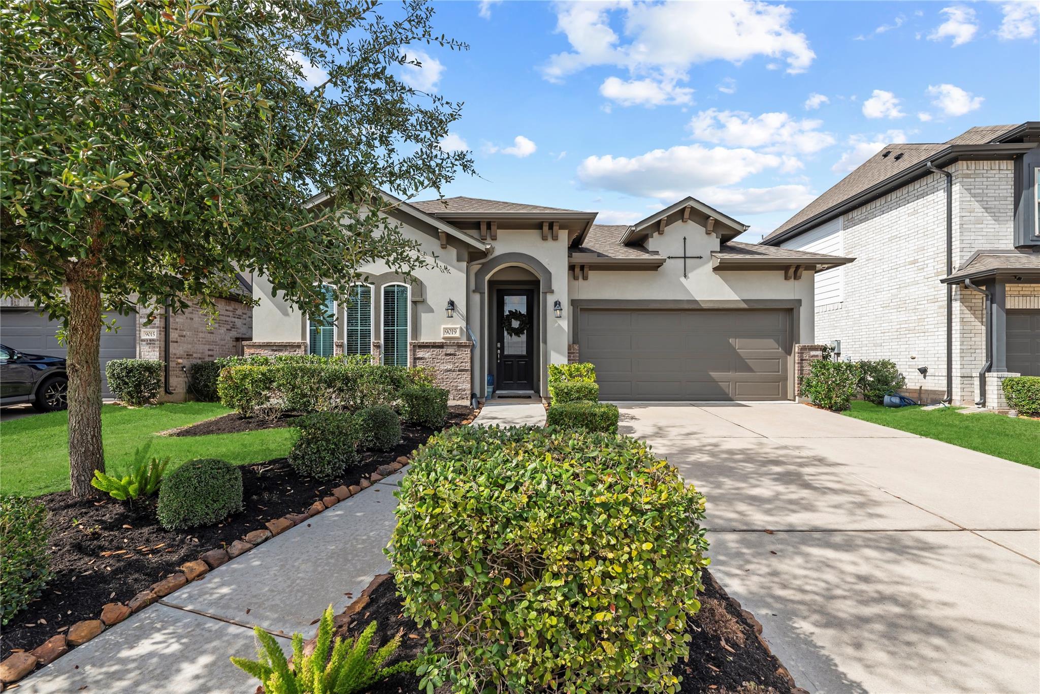 9019 Stanley Oak Drive