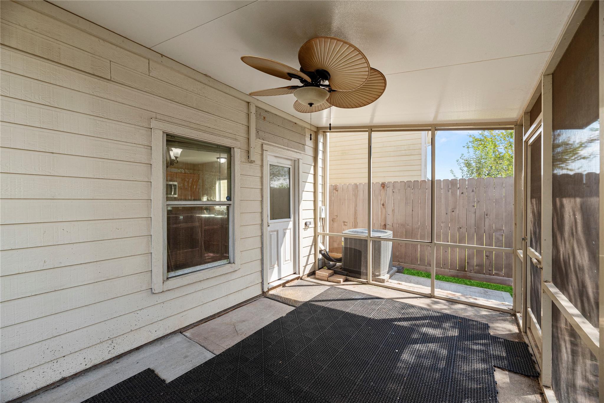 5715 Silver Oak Drive, Missouri City