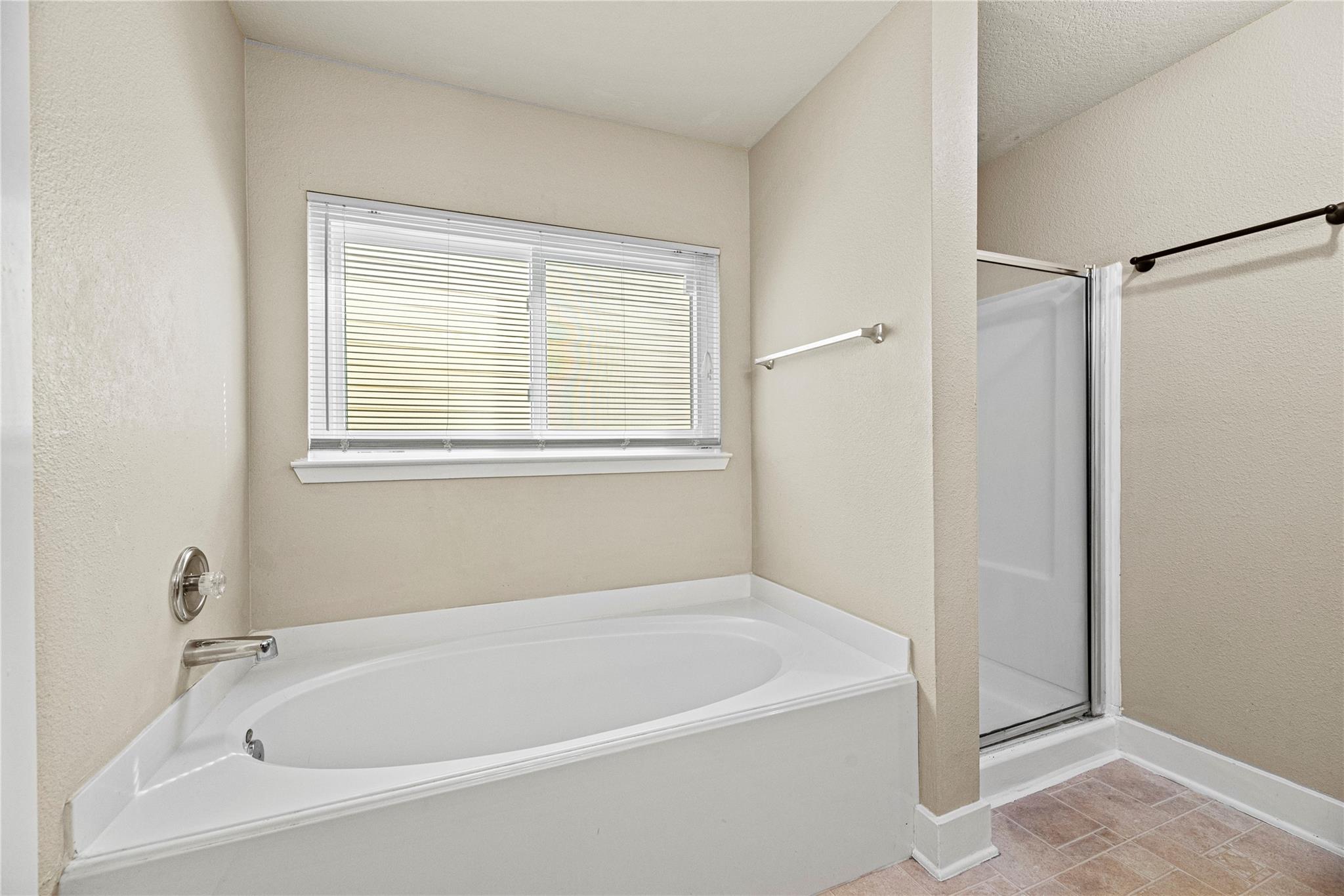 5715 Silver Oak Drive, Missouri City