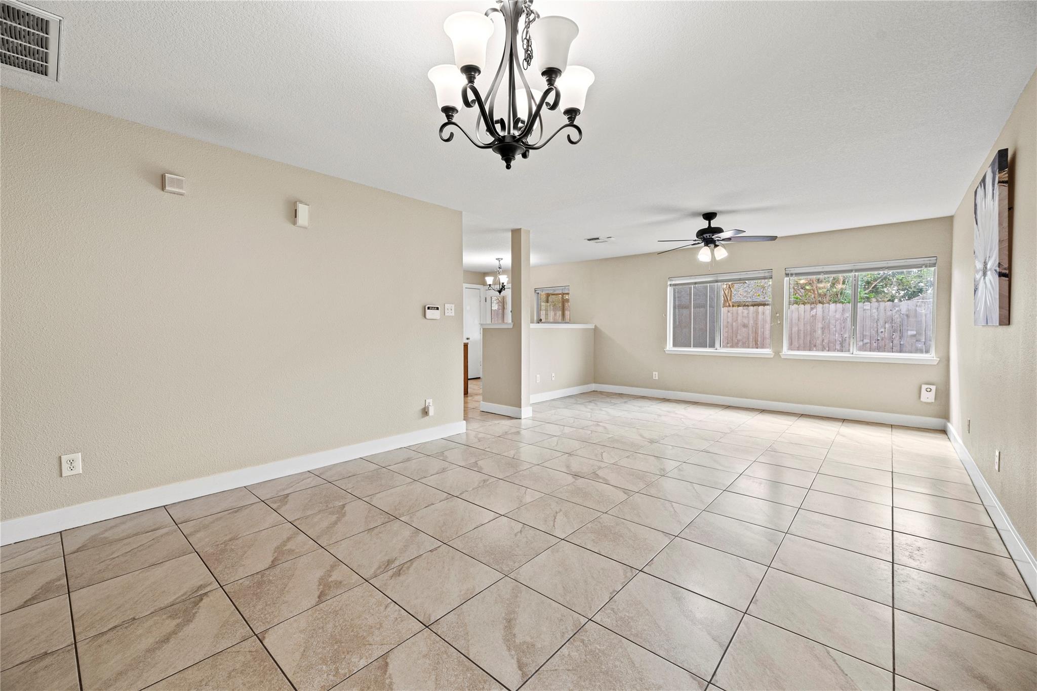 5715 Silver Oak Drive, Missouri City