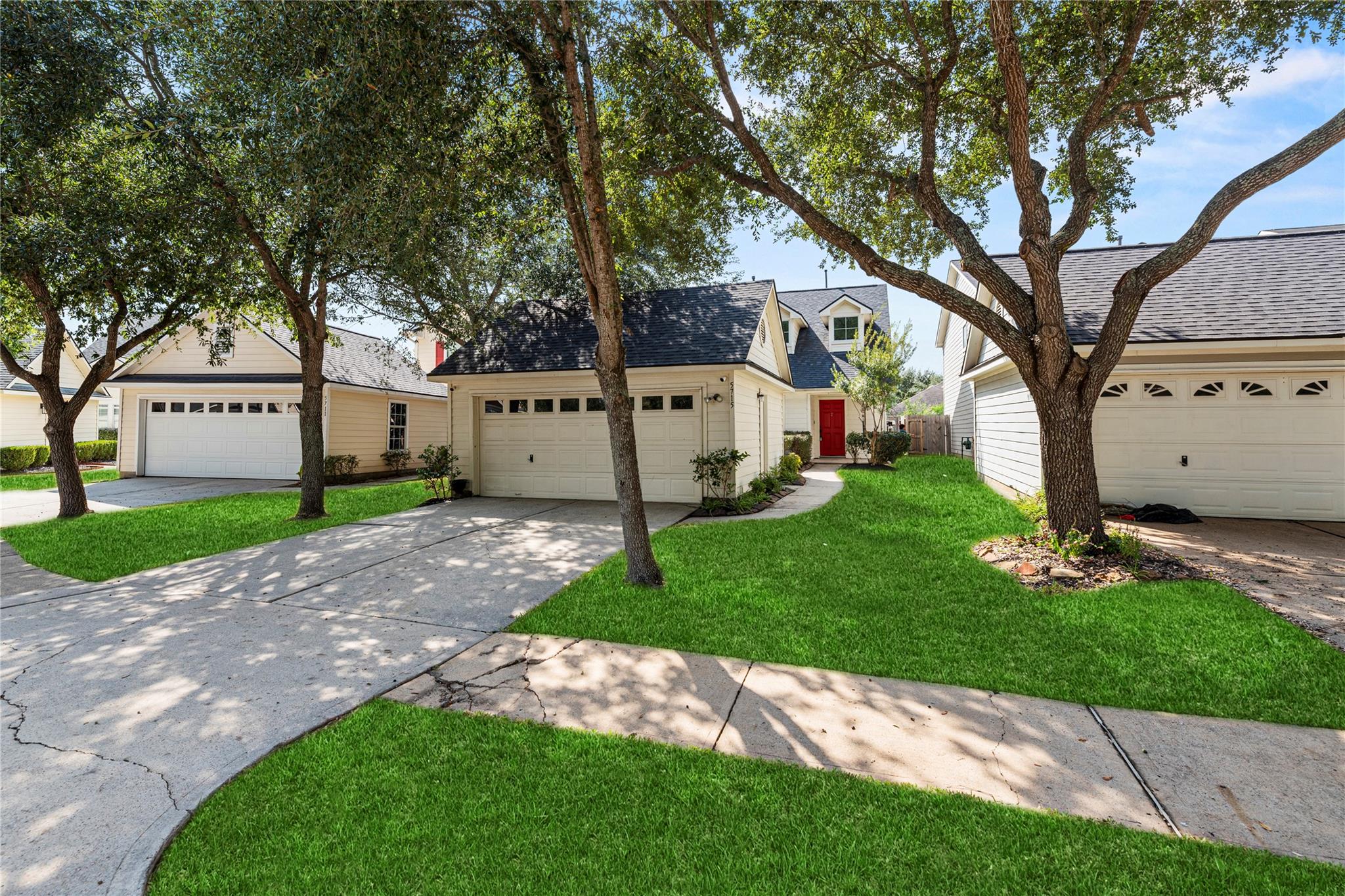 5715 Silver Oak Drive, Missouri City