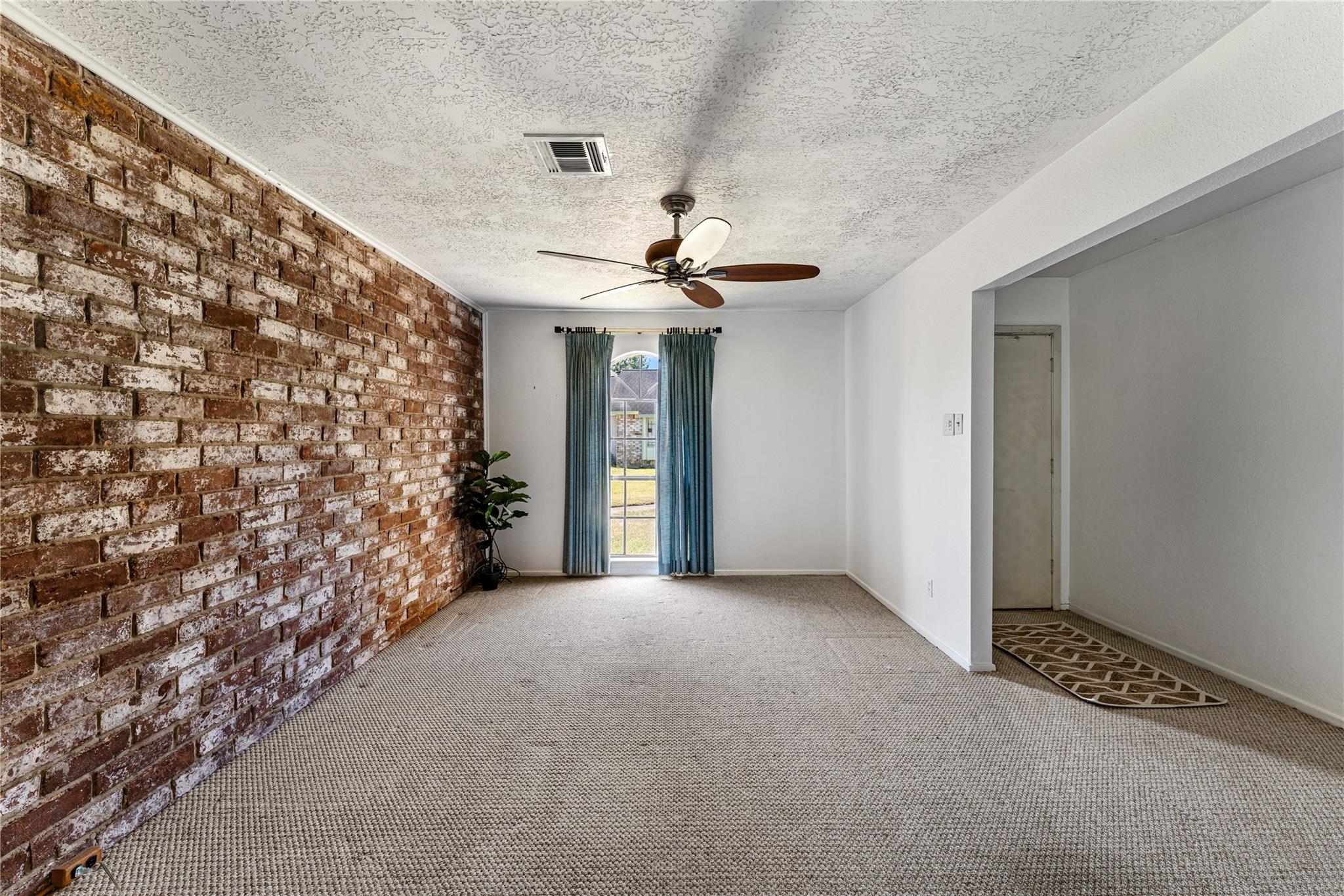 6947 Chasewood Drive