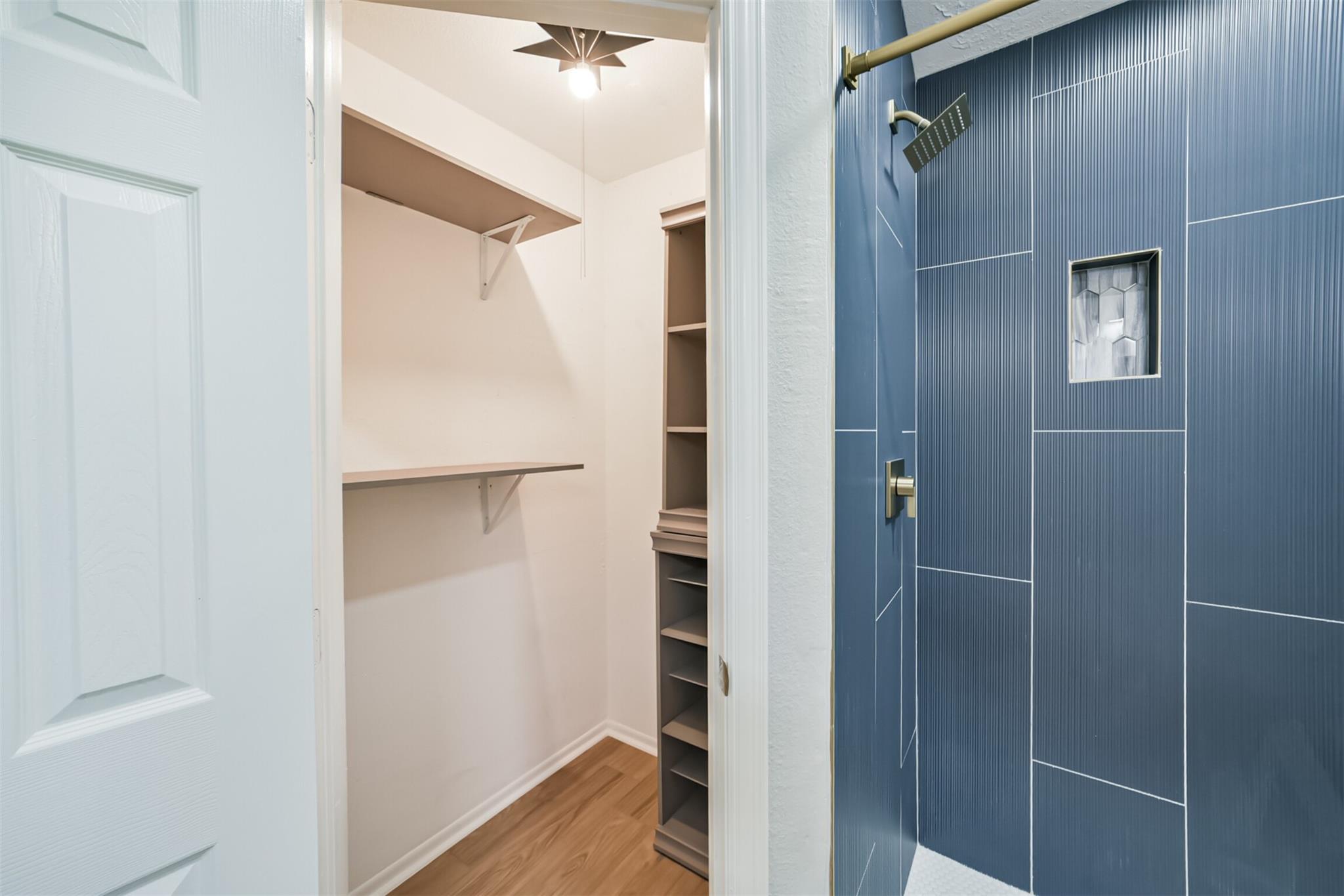 10826 Thorncliff Drive