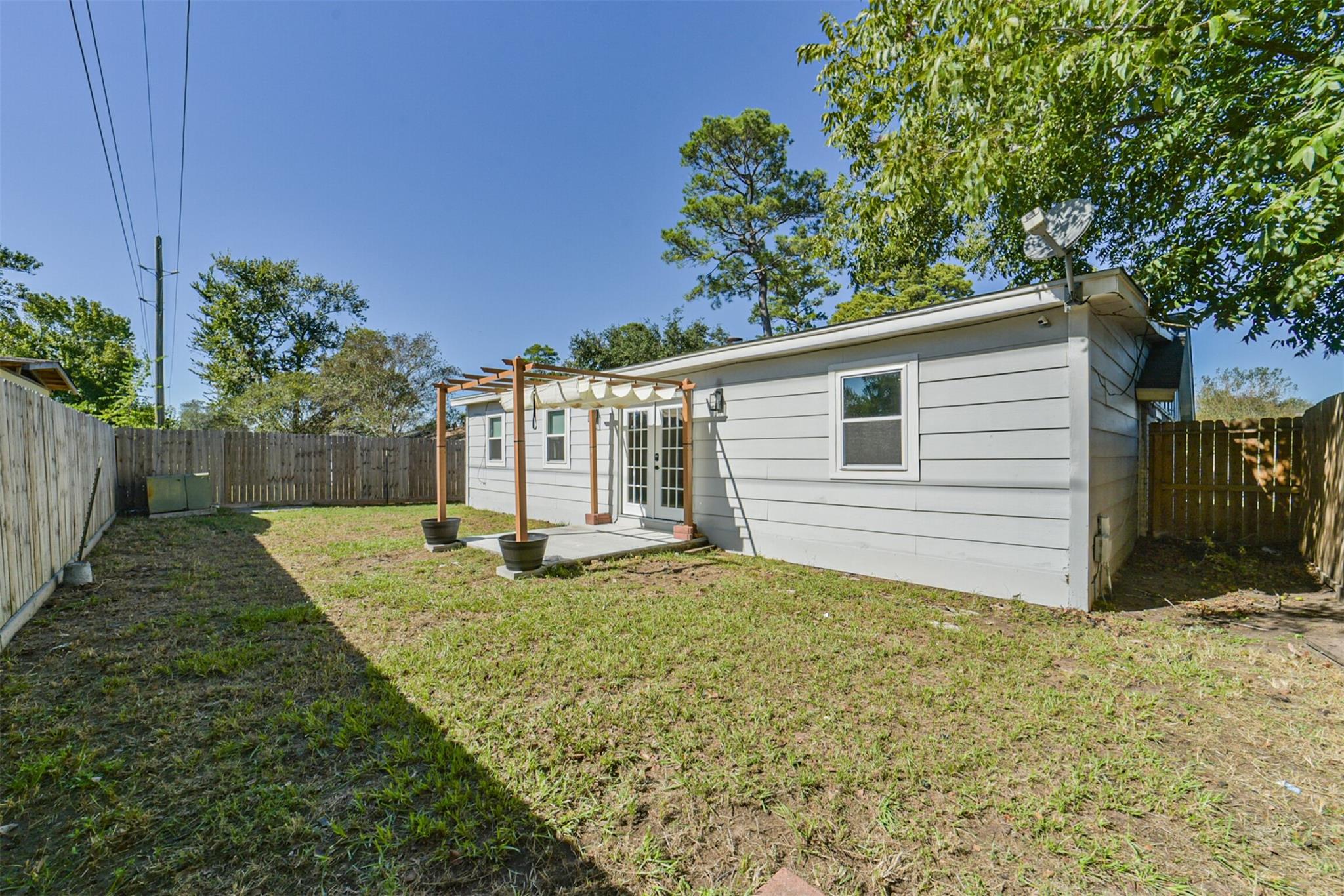 10826 Thorncliff Drive