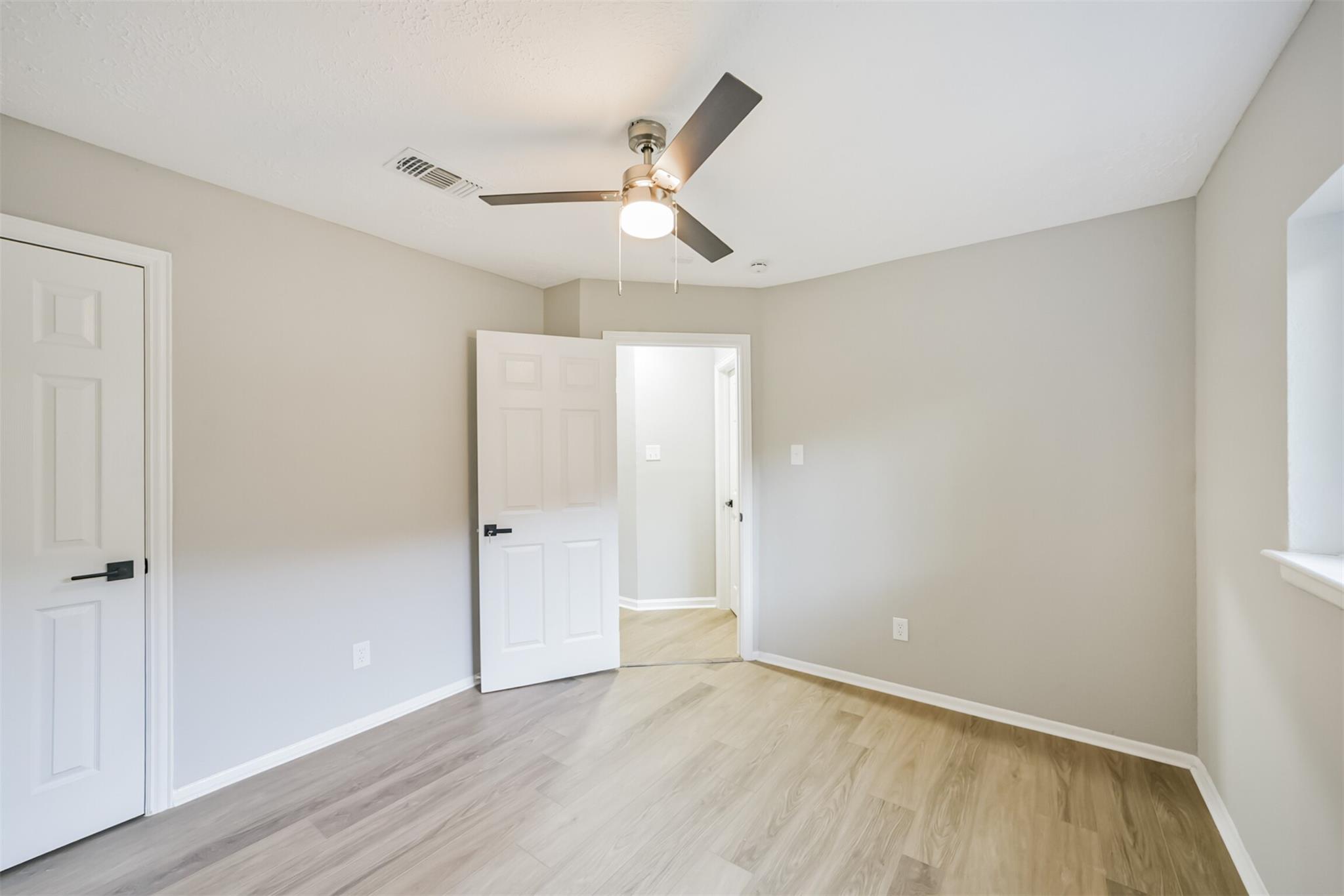 10826 Thorncliff Drive