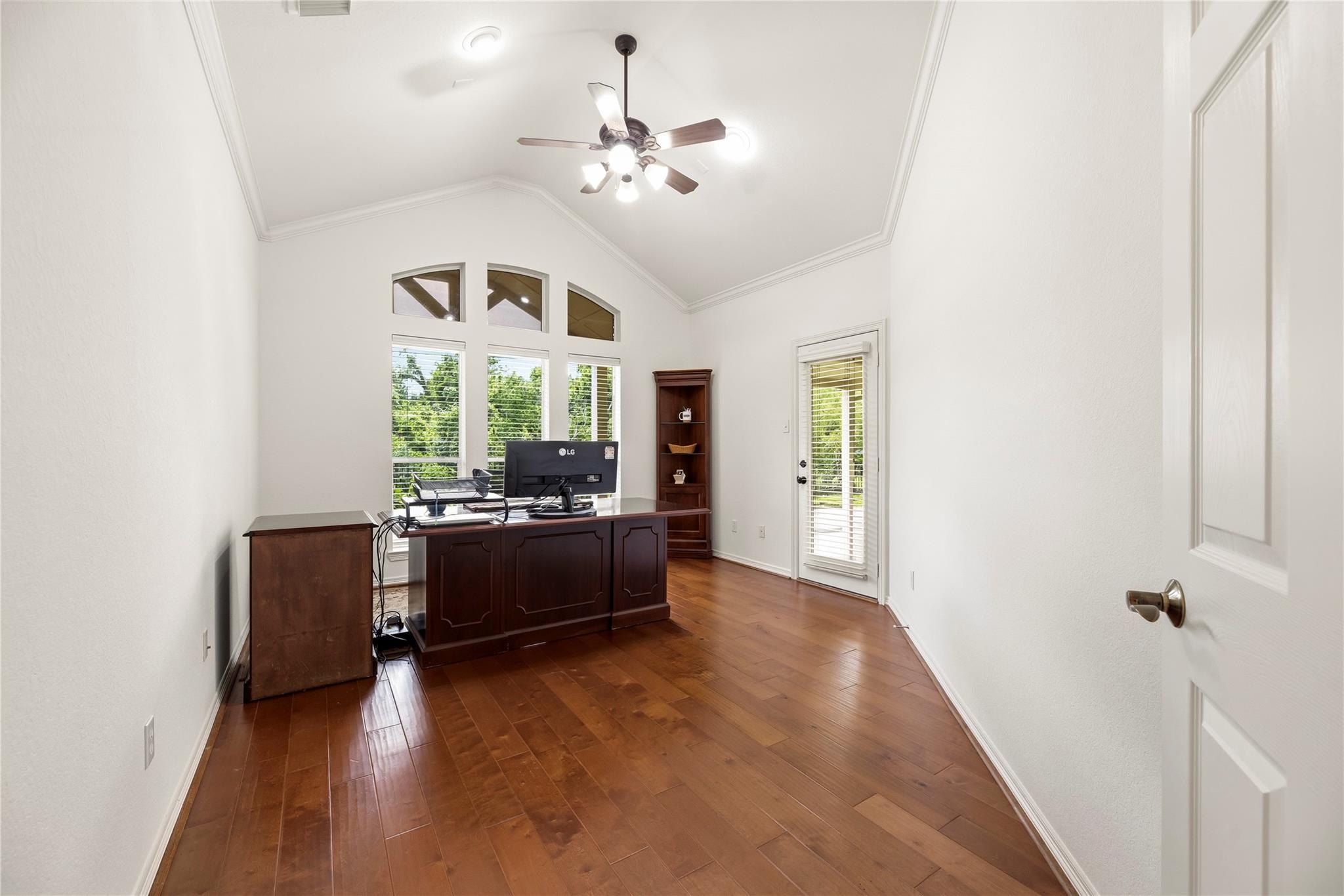 10026 Lost Hollow Lane