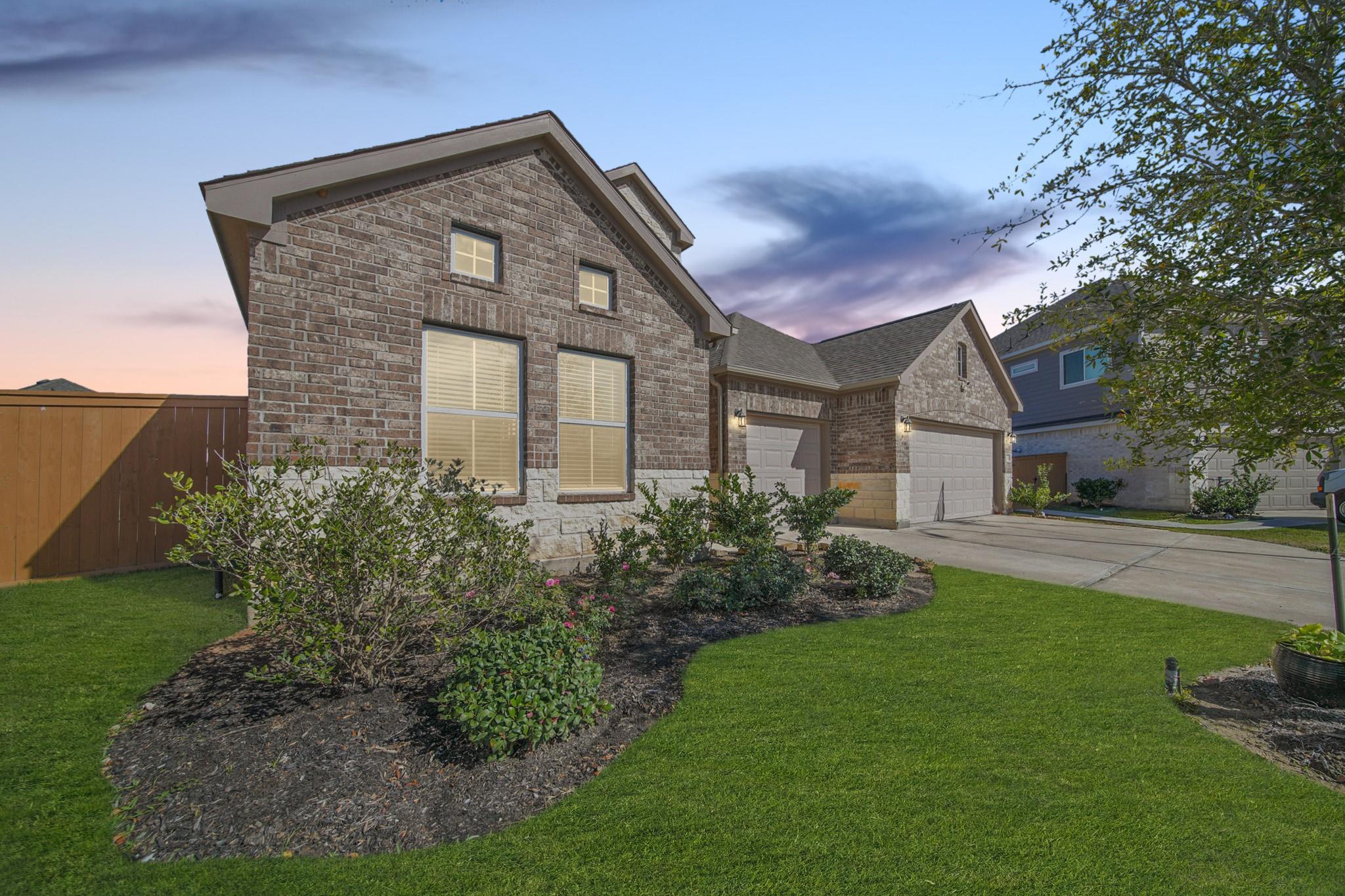 5330 Paradise Cove Lane