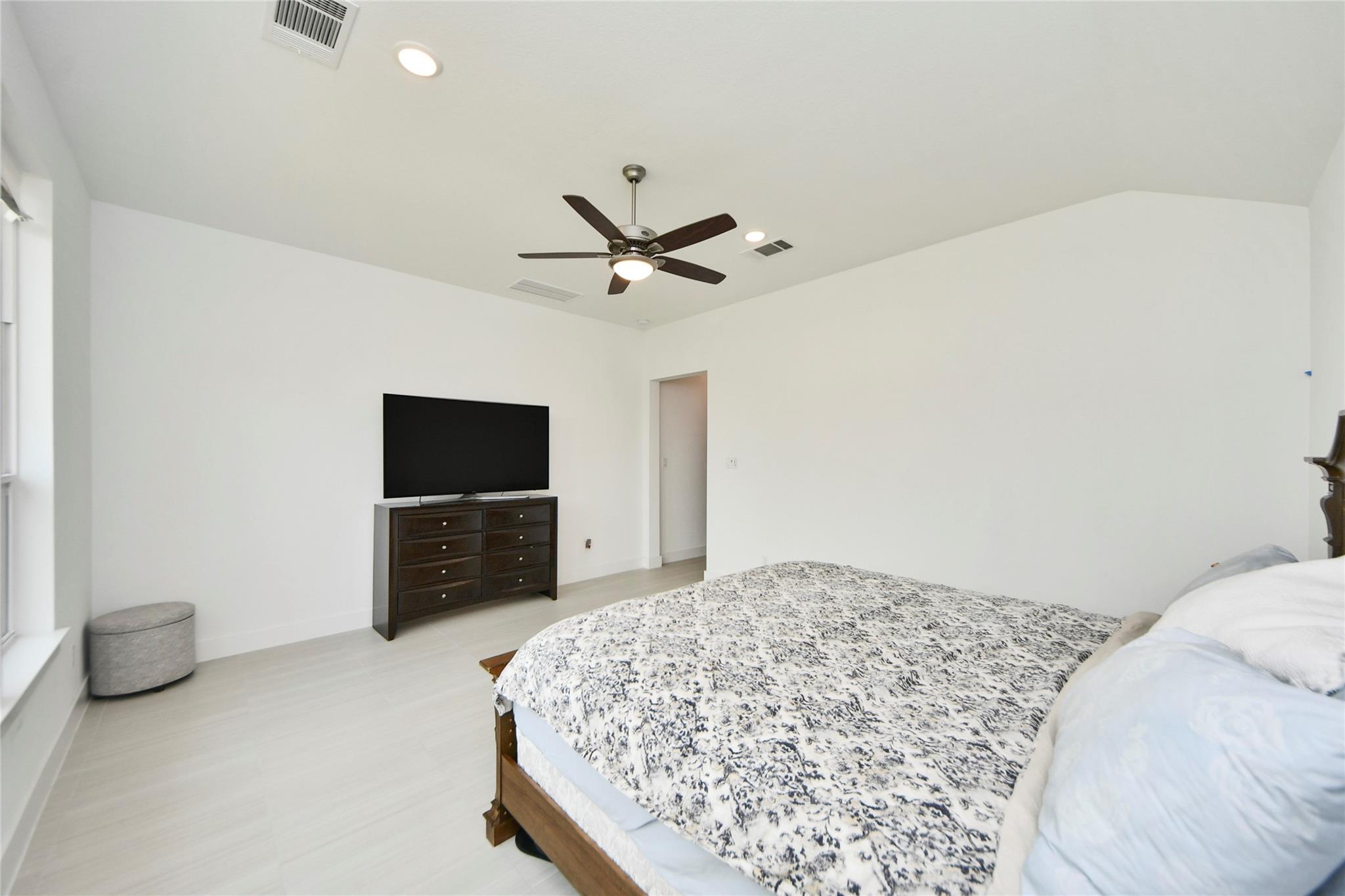 26923 Longwood Ledge Drive