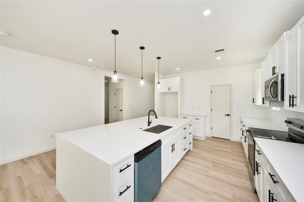 600 Road 5105