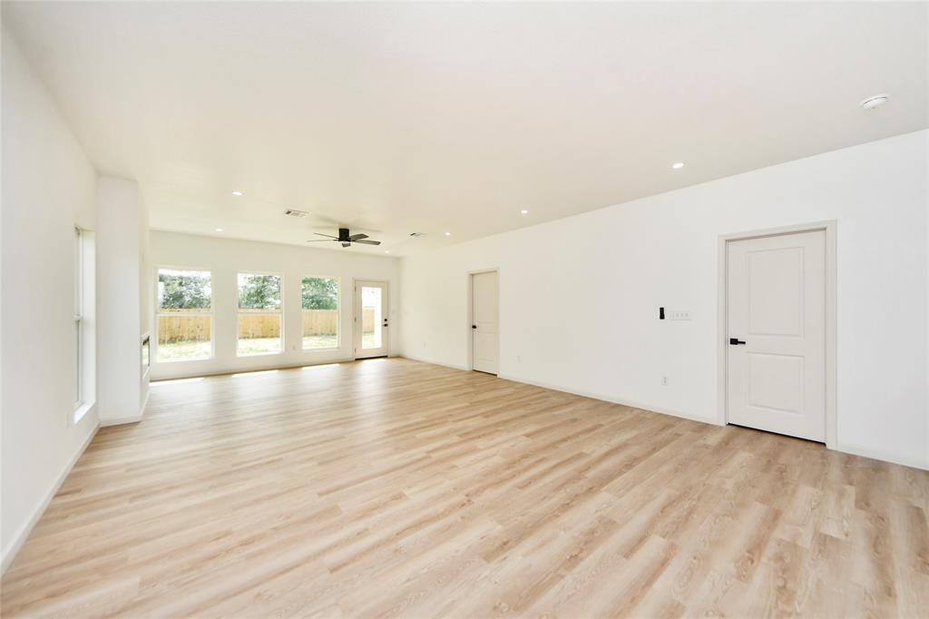 600 Road 5105