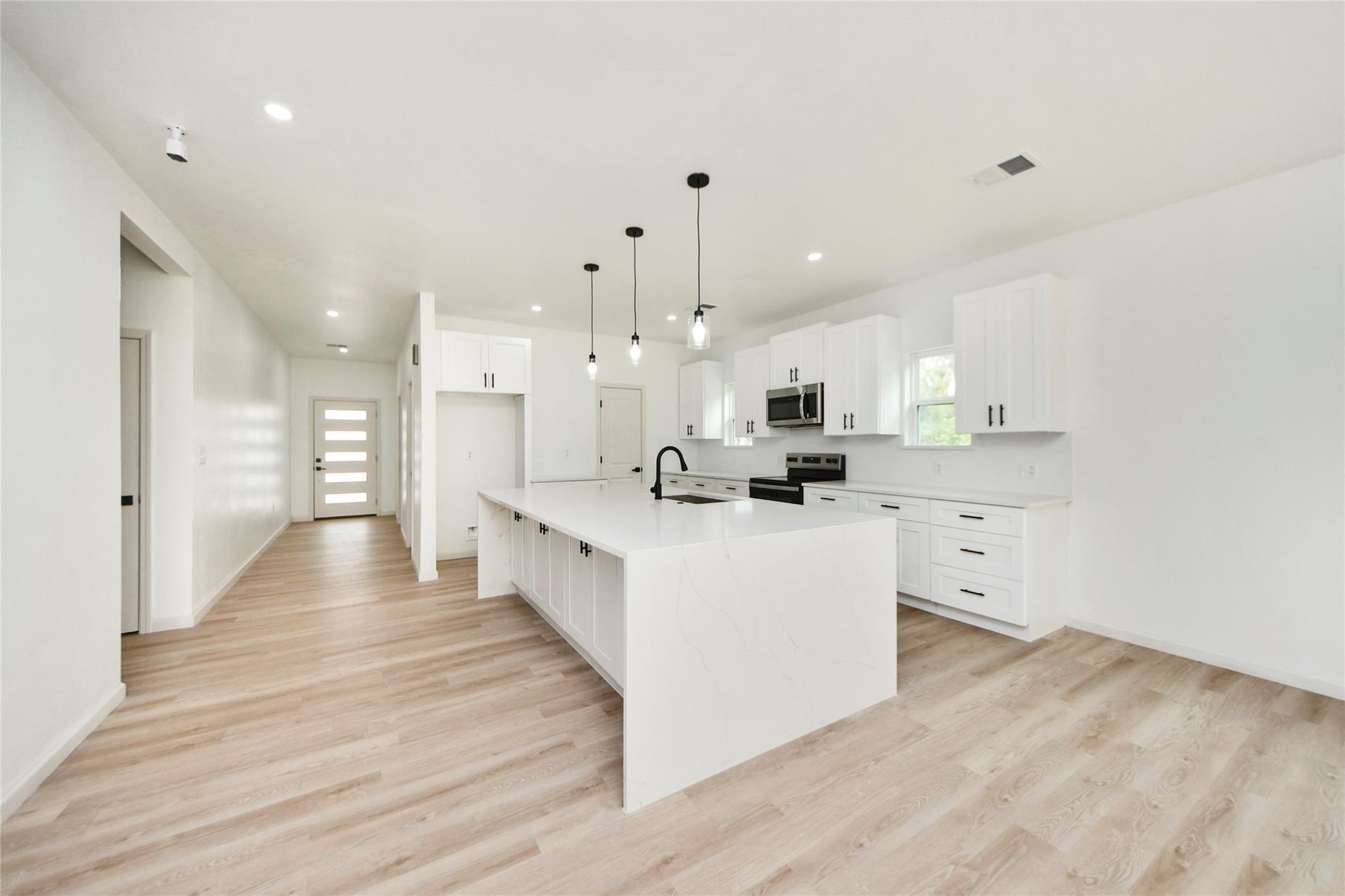 600 Road 5105