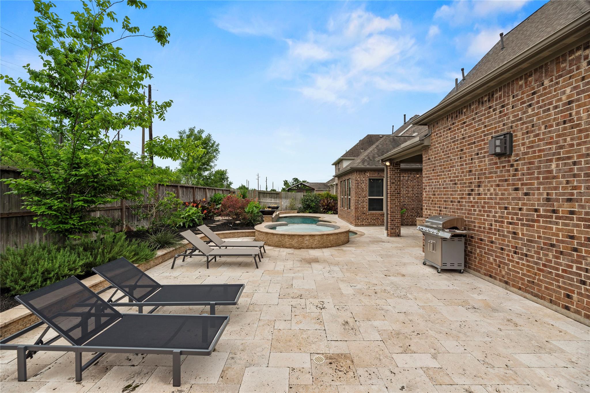 2306 Twilight Peak