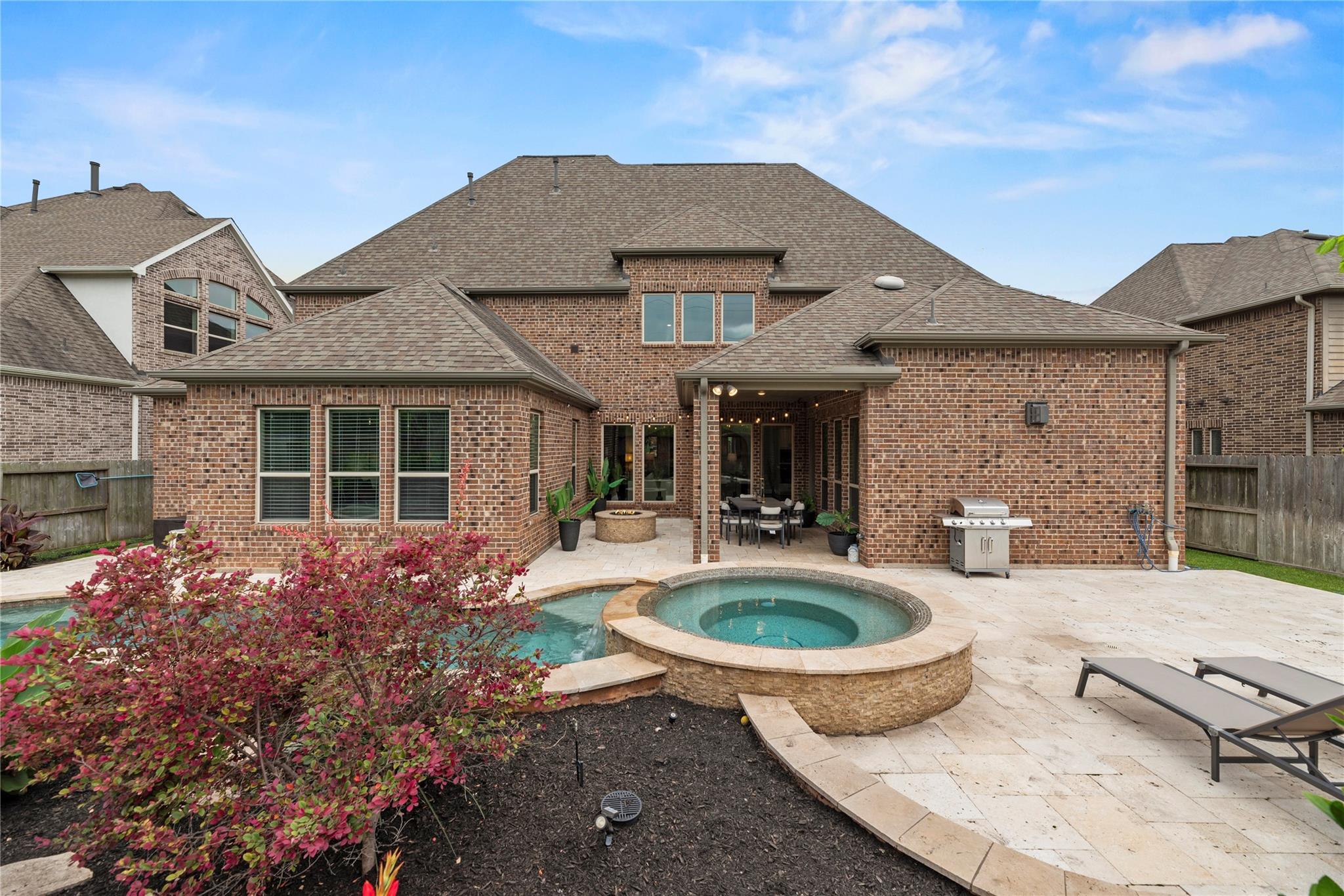 2306 Twilight Peak
