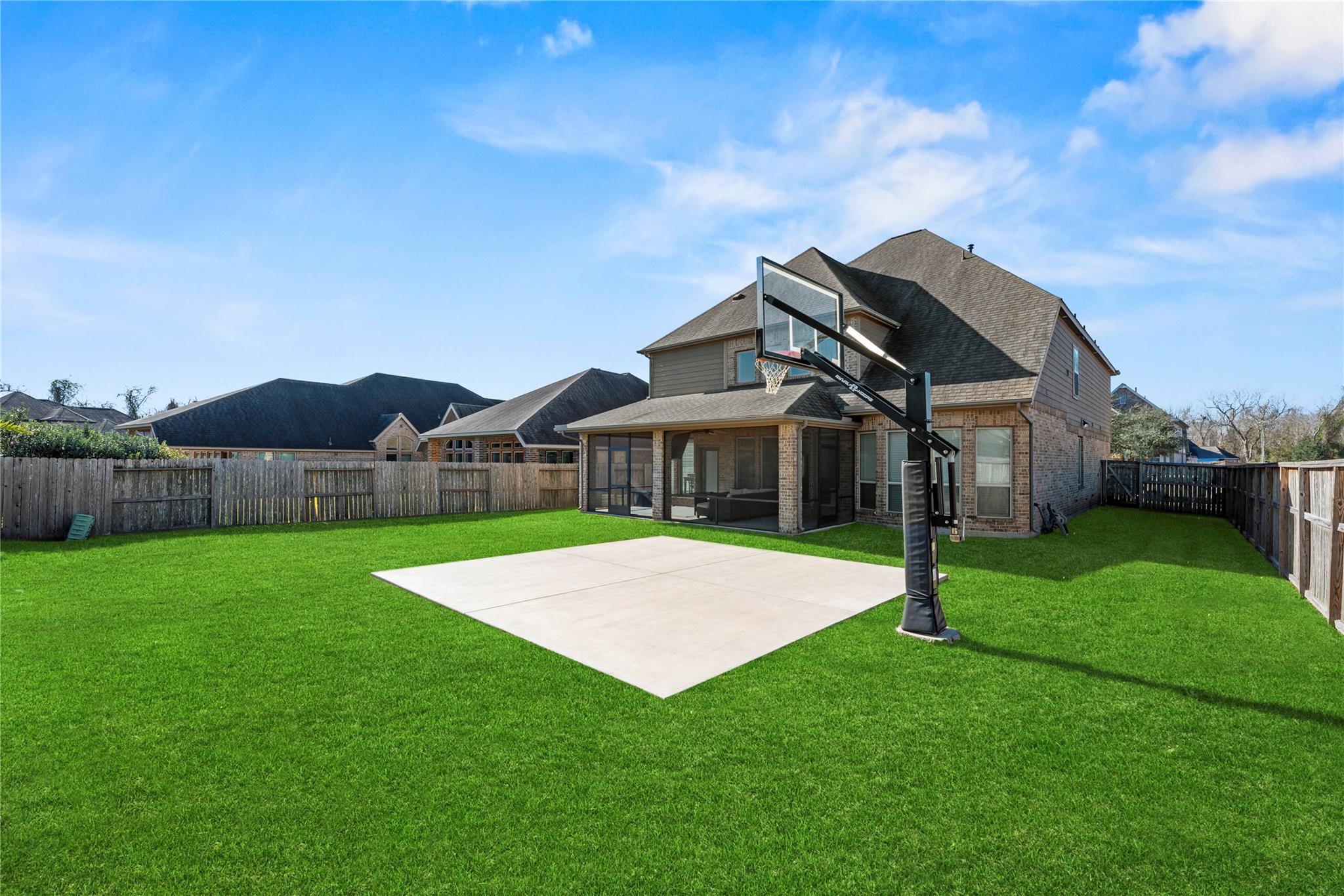 2610 Parker Oak Pass