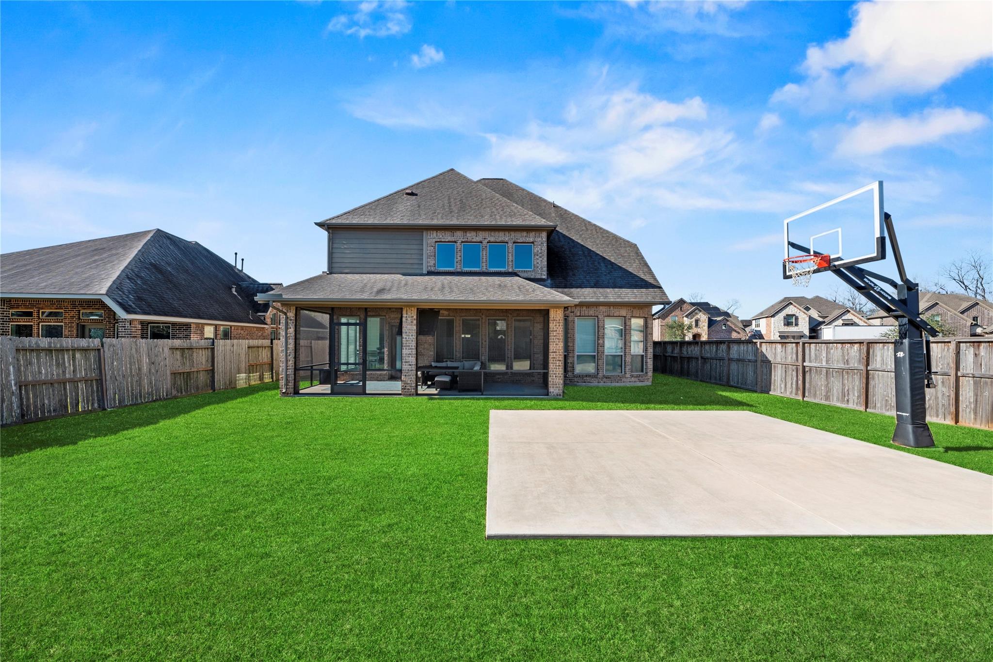 2610 Parker Oak Pass