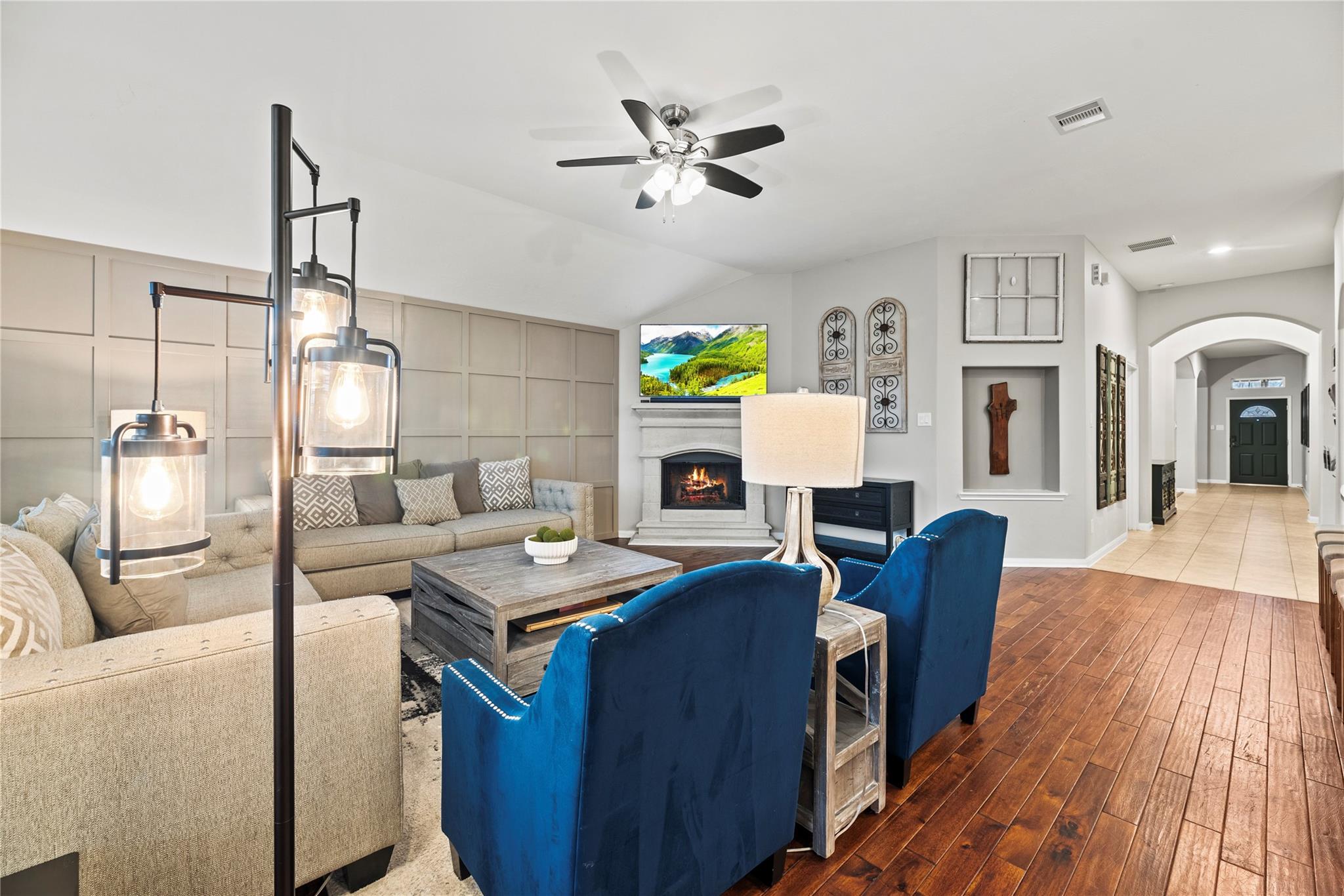 3106 London Lane