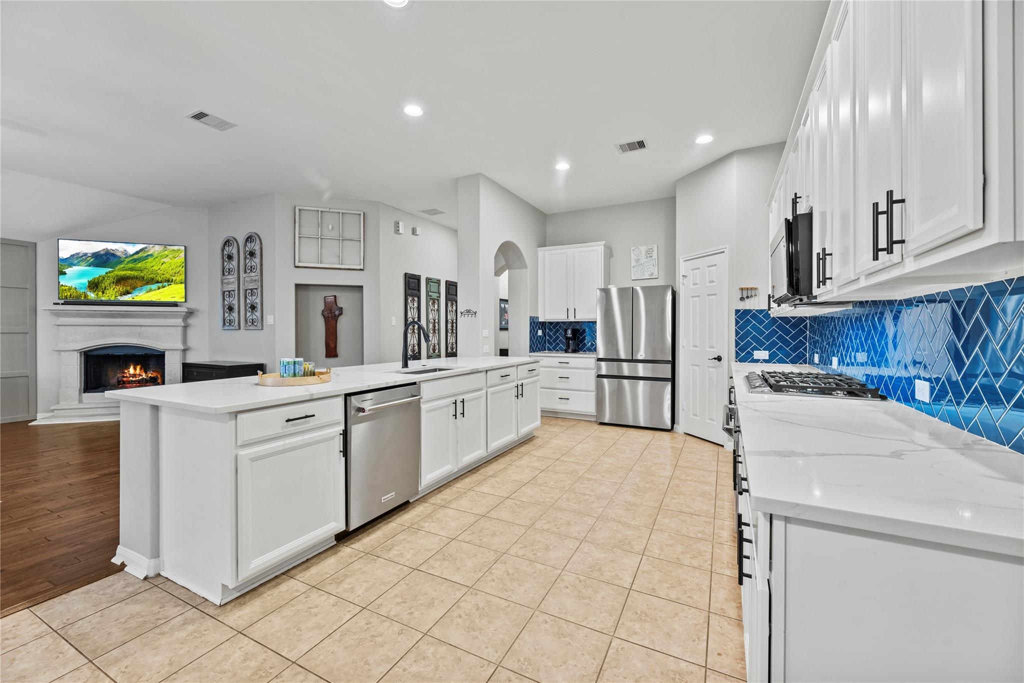 3106 London Lane