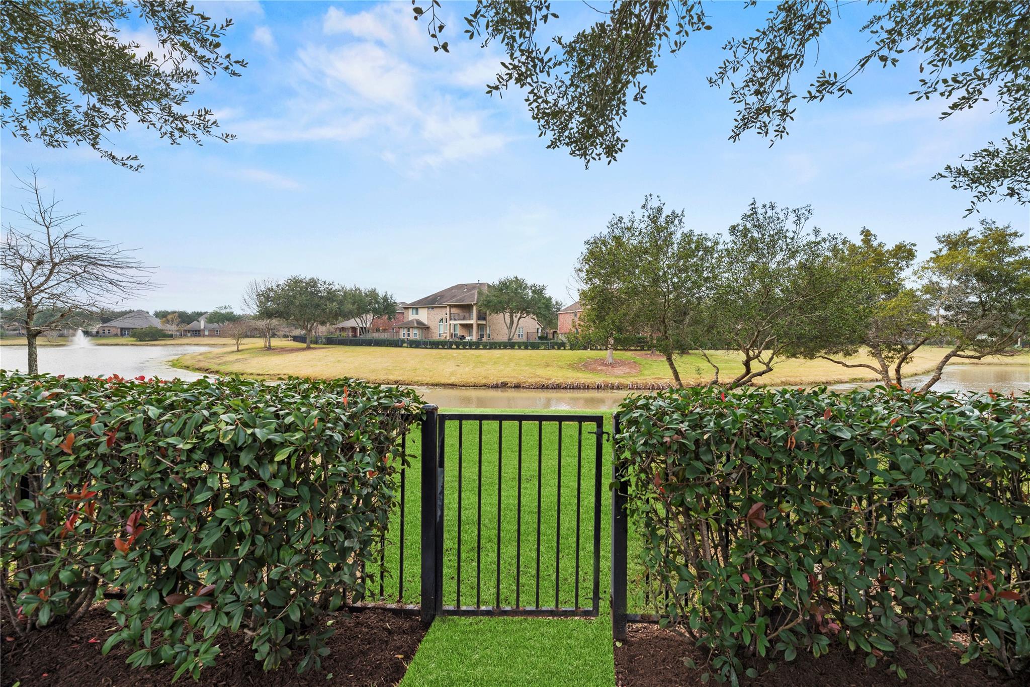 3106 London Lane