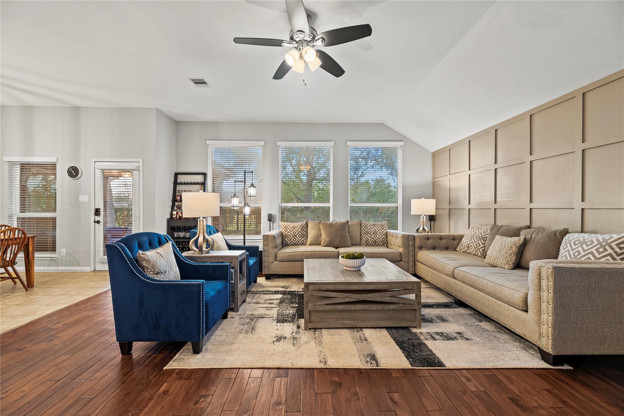 3106 London Lane