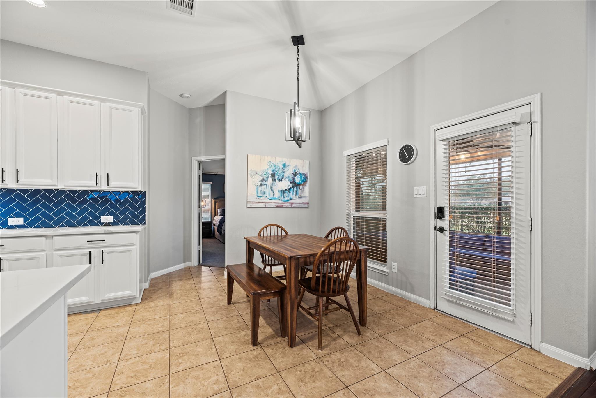 3106 London Lane