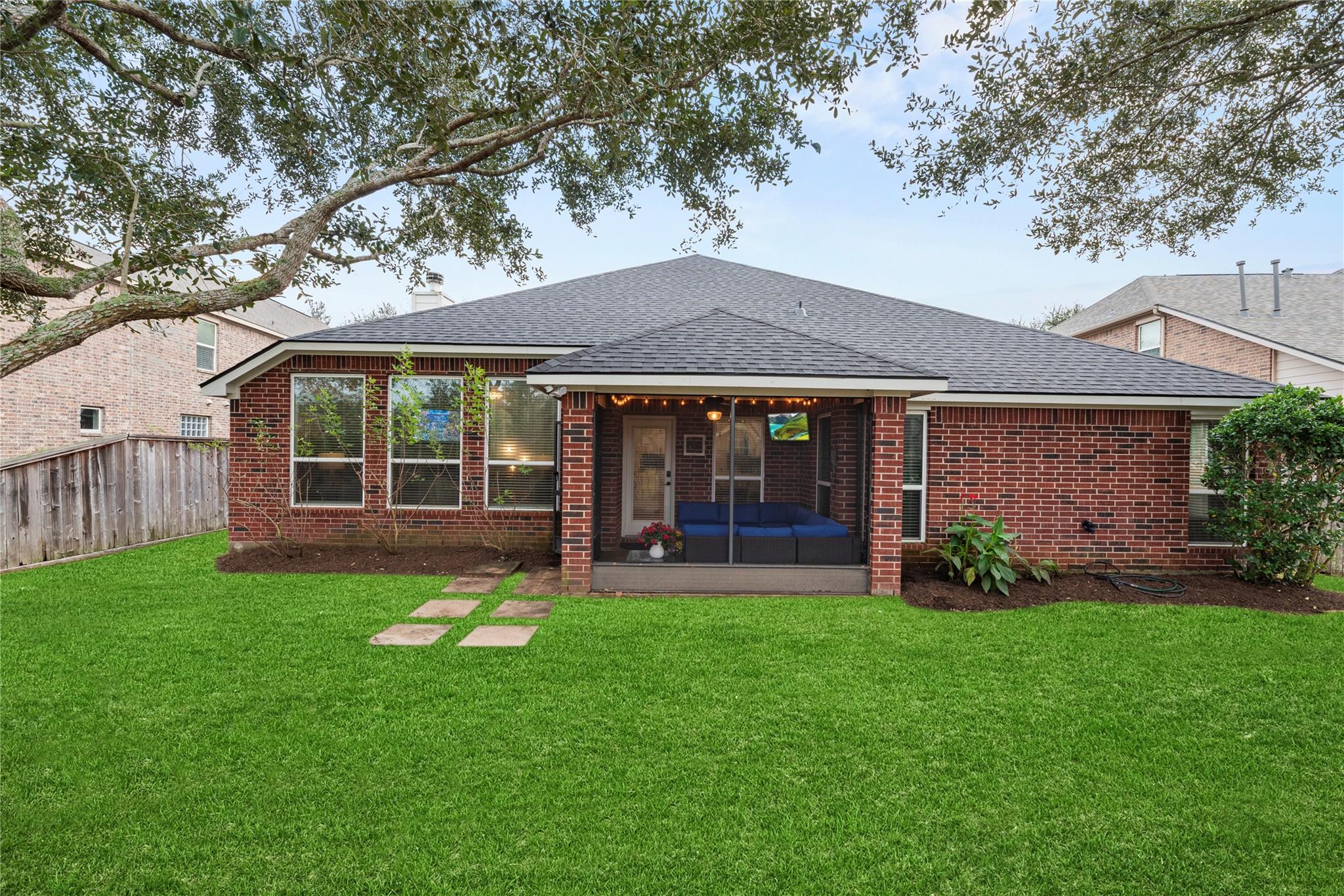 3106 London Lane