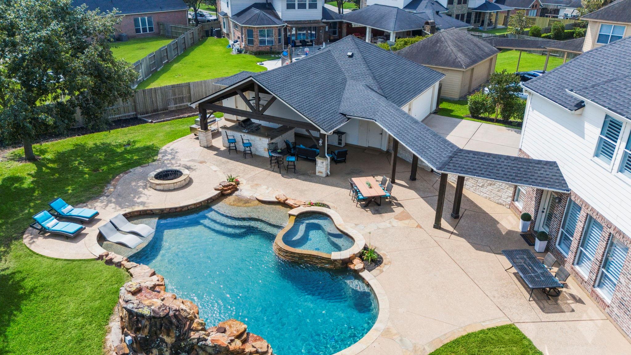8323 Talons Way