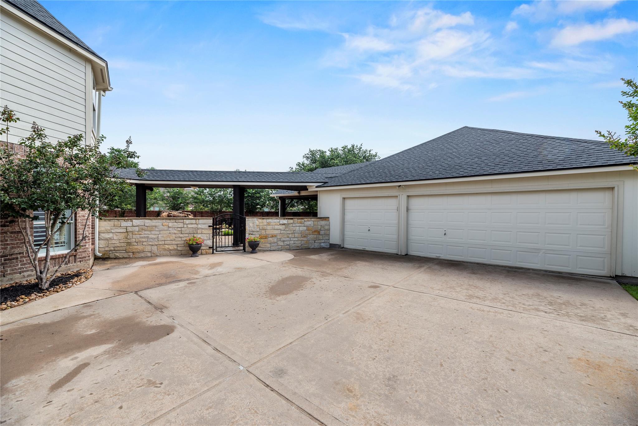 8323 Talons Way