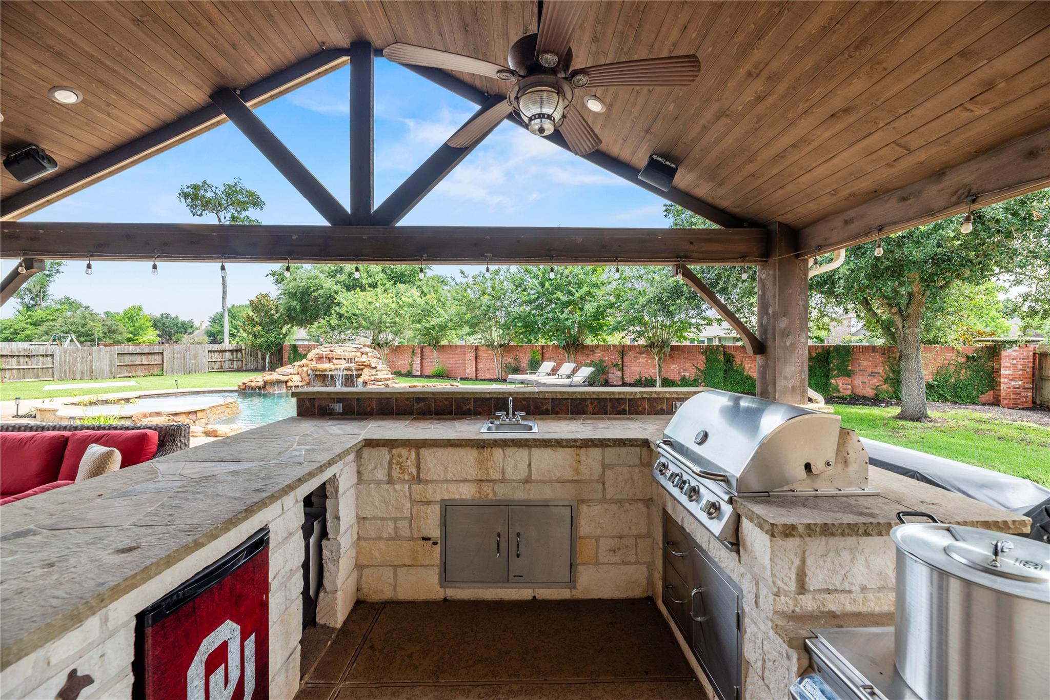 8323 Talons Way
