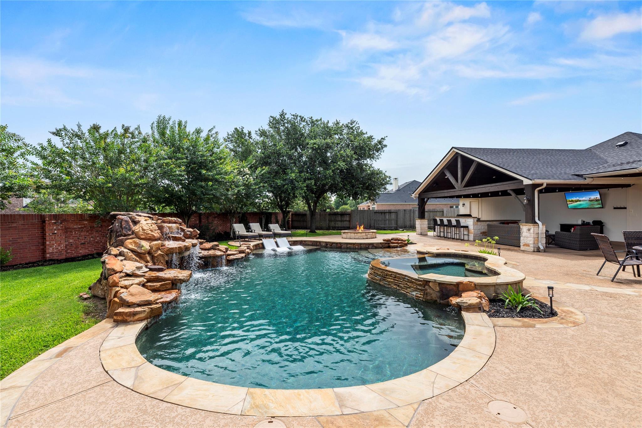 8323 Talons Way