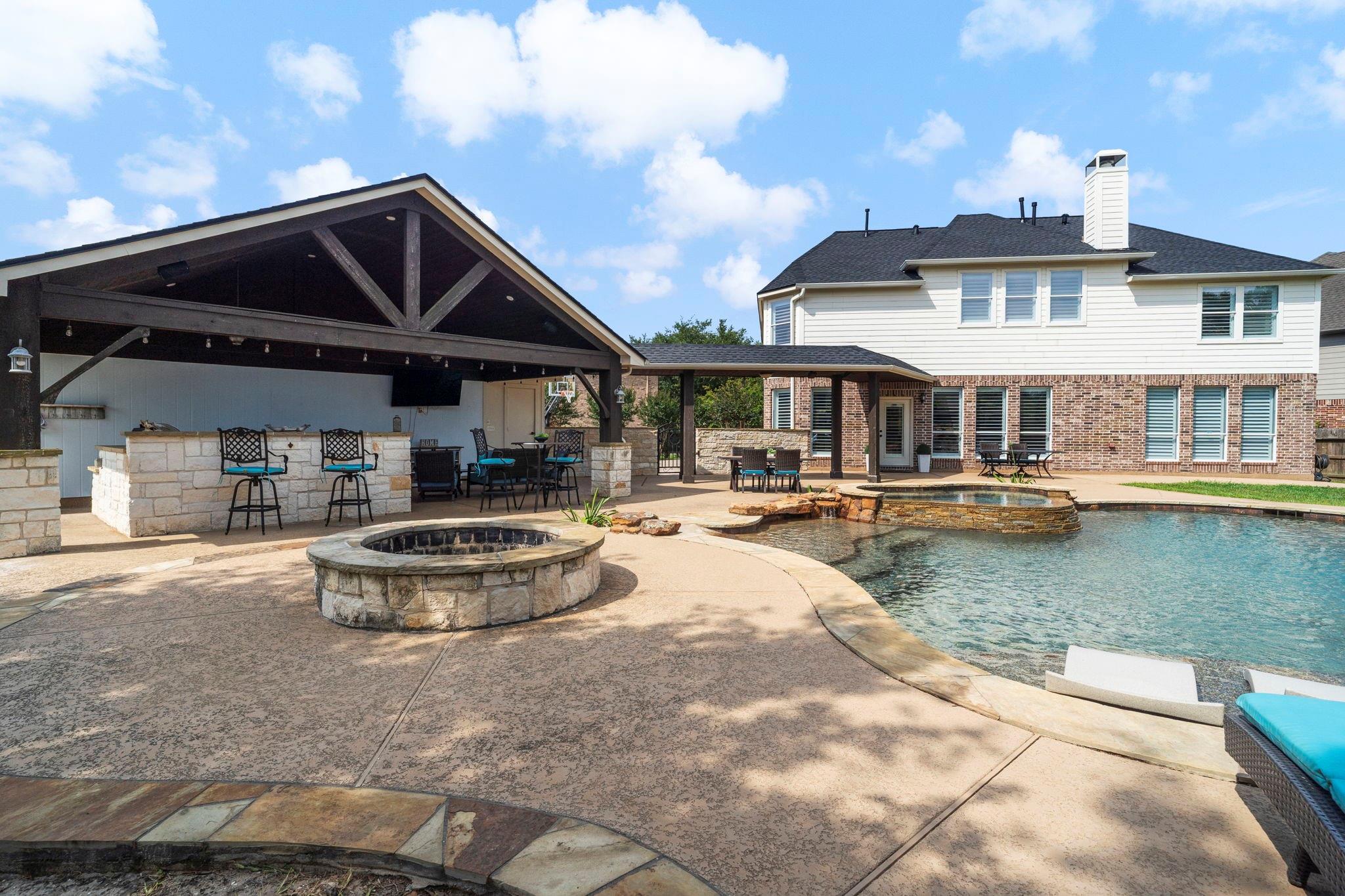 8323 Talons Way