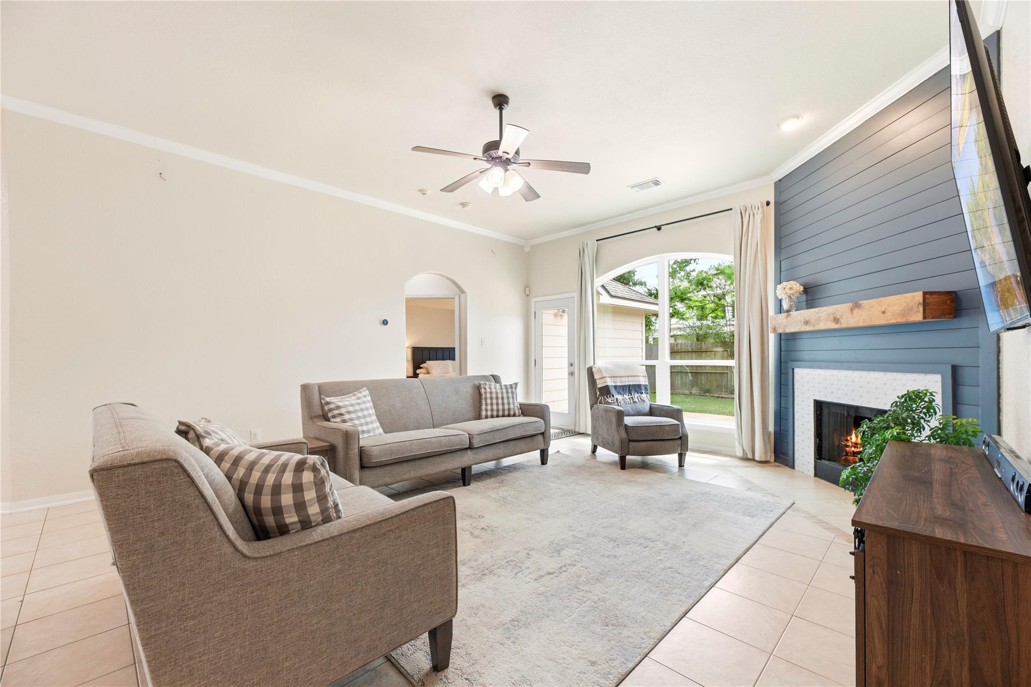 4039 Dell Lane