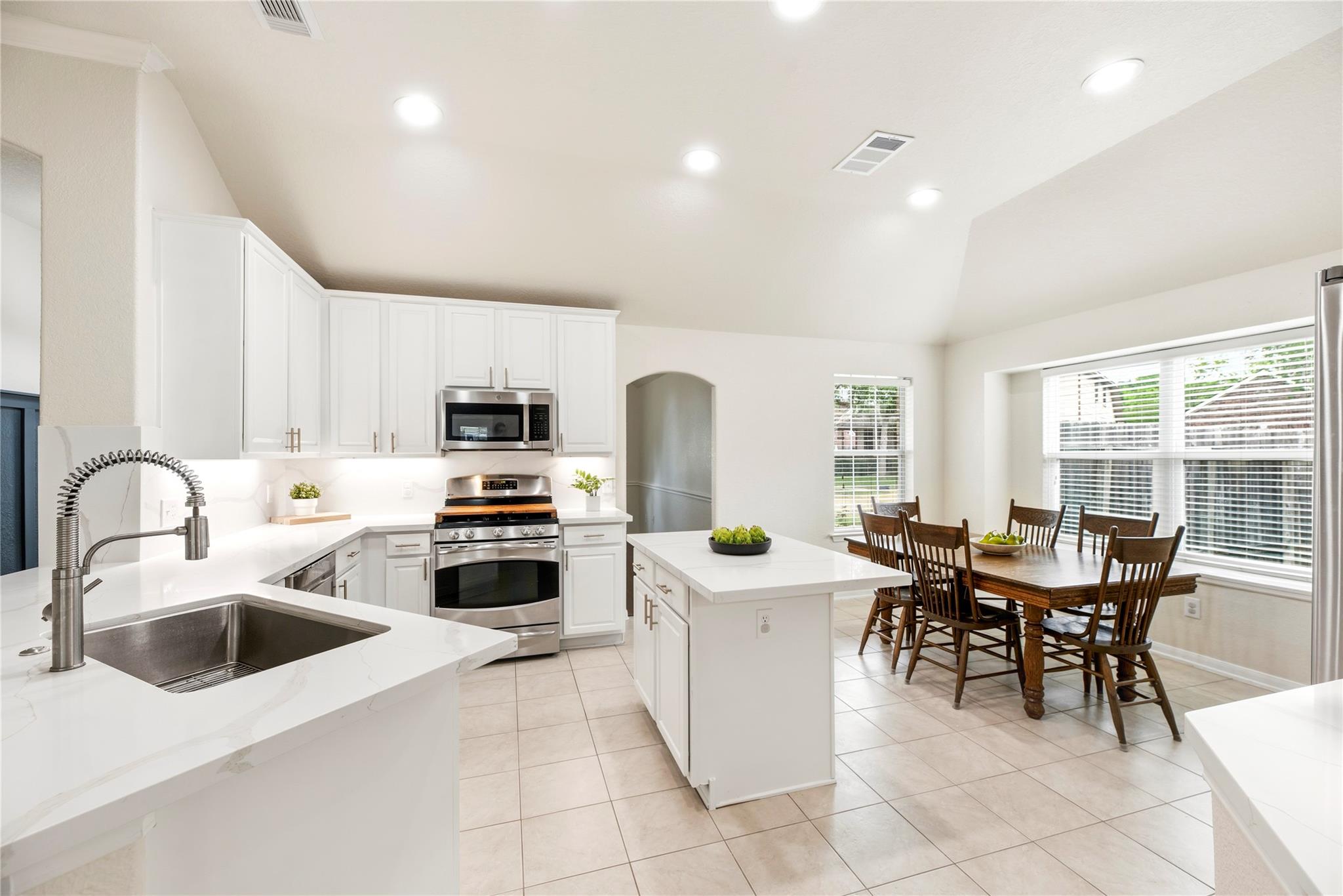 4039 Dell Lane