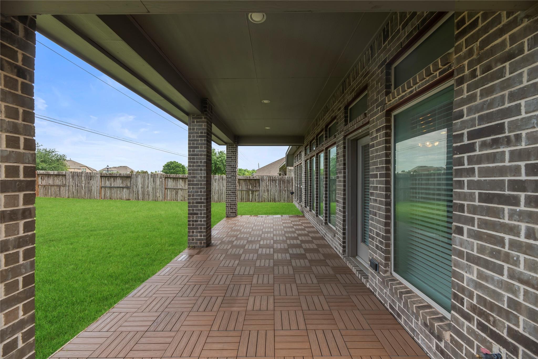 2411 Jasper Point