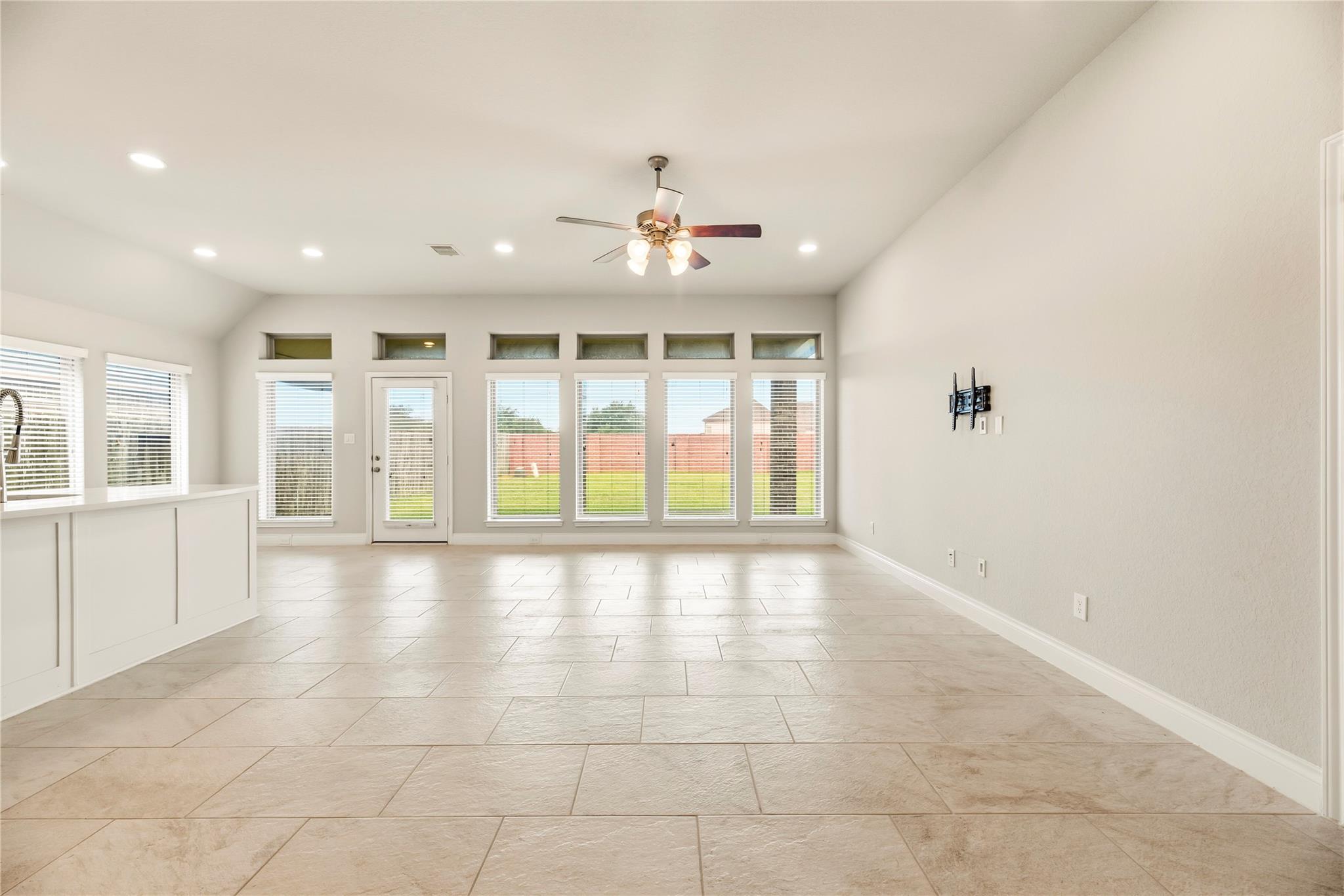 2411 Jasper Point
