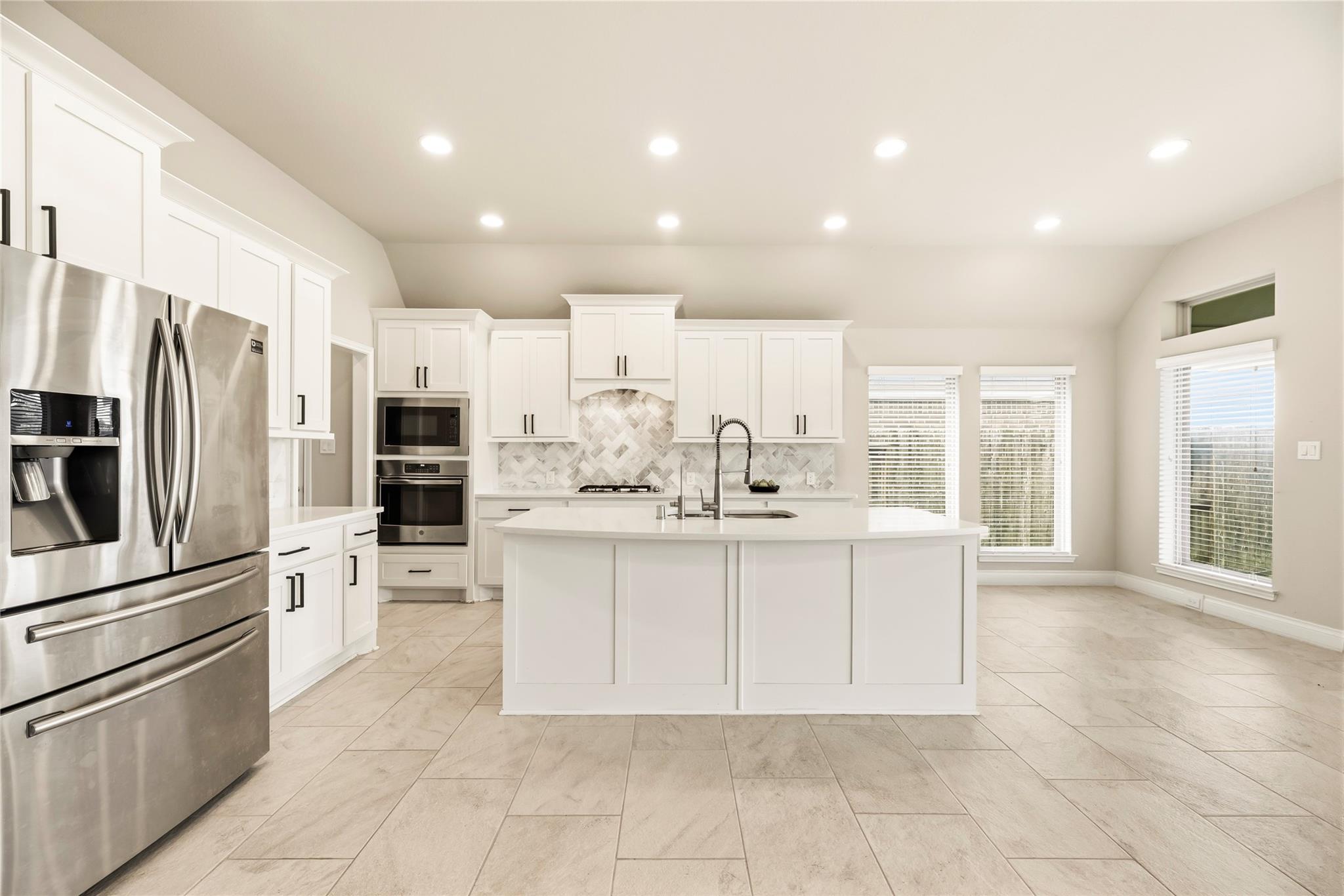 2411 Jasper Point