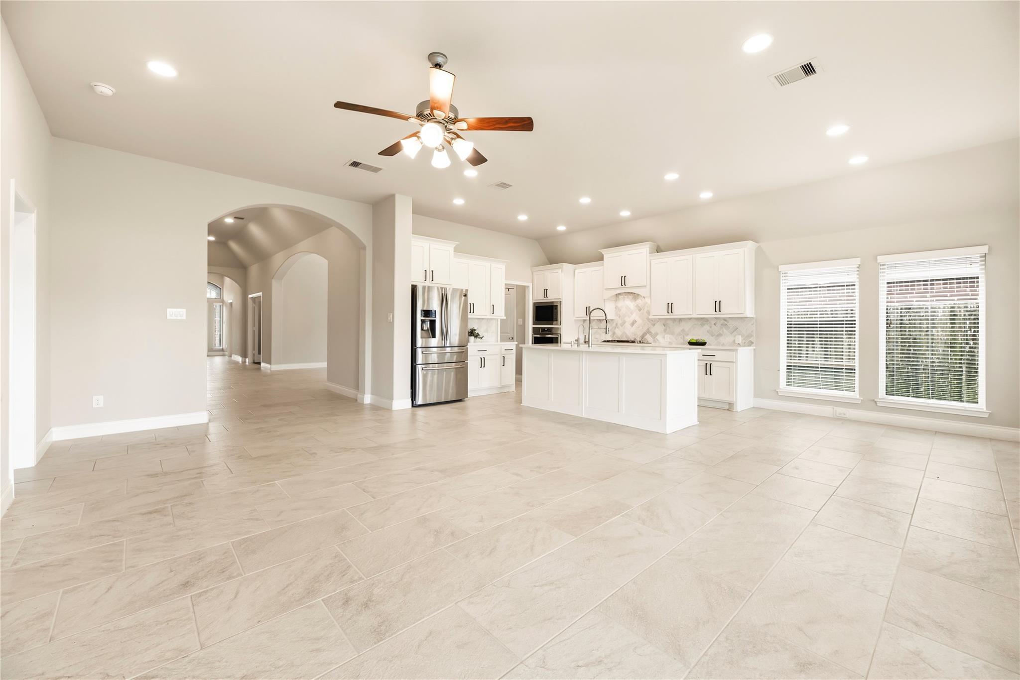 2411 Jasper Point