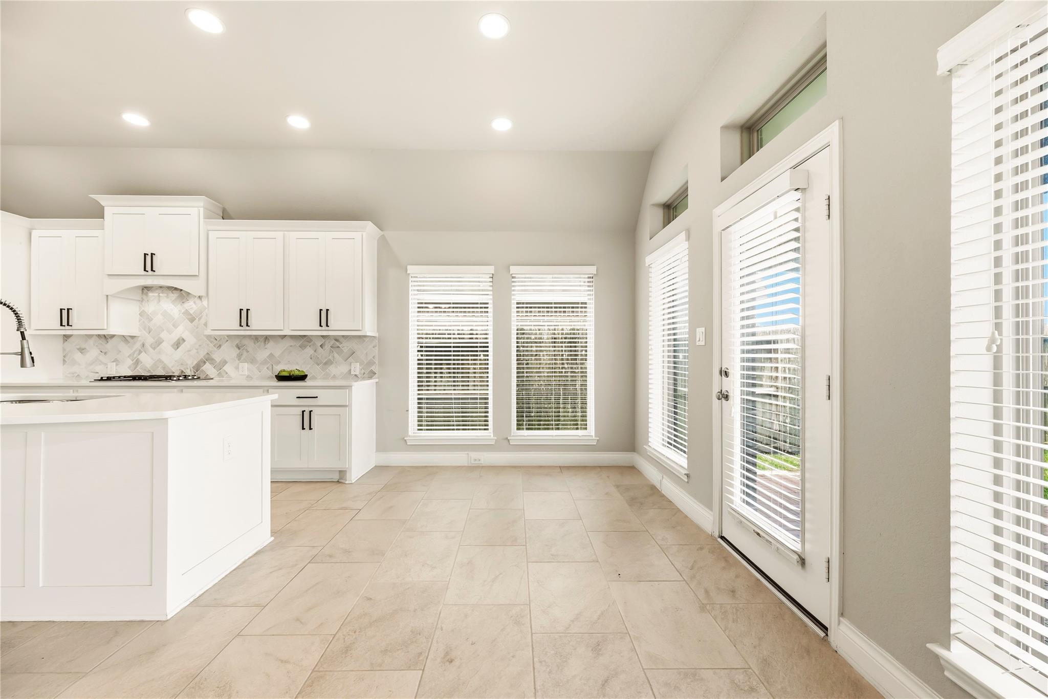 2411 Jasper Point