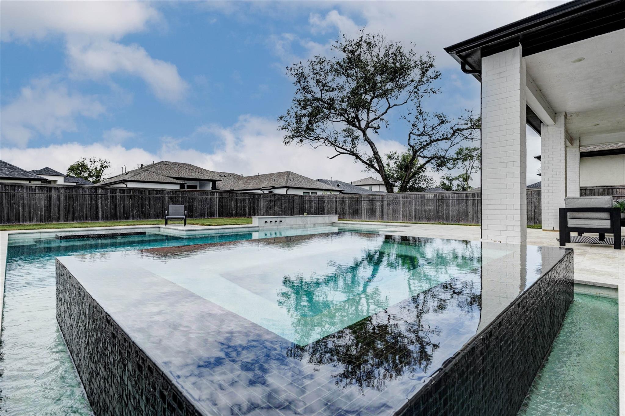 10127 Regatta Shore Drive