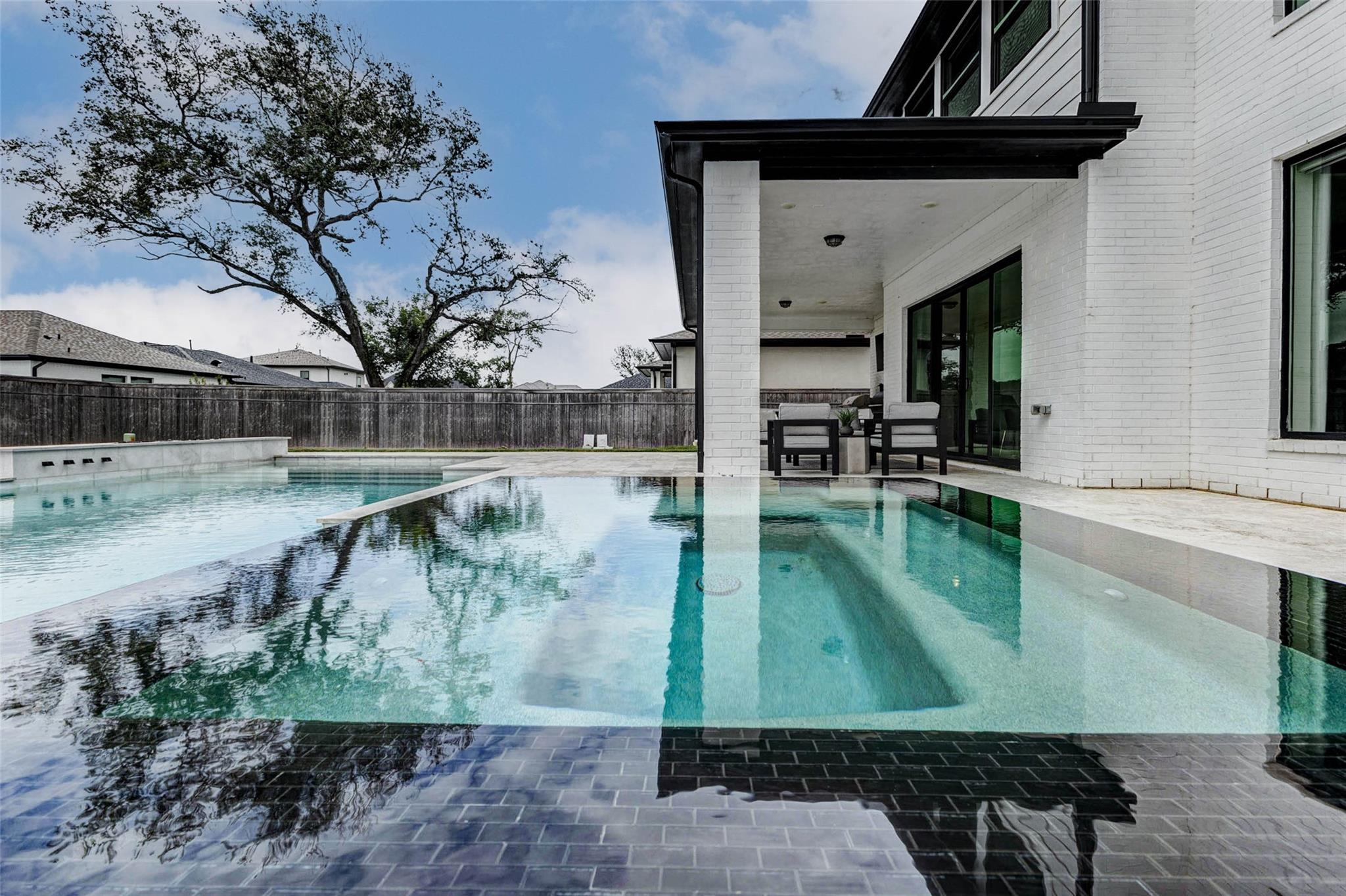 10127 Regatta Shore Drive