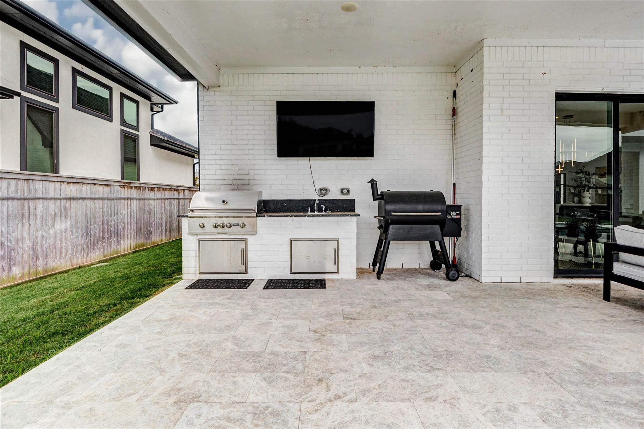 10127 Regatta Shore Drive